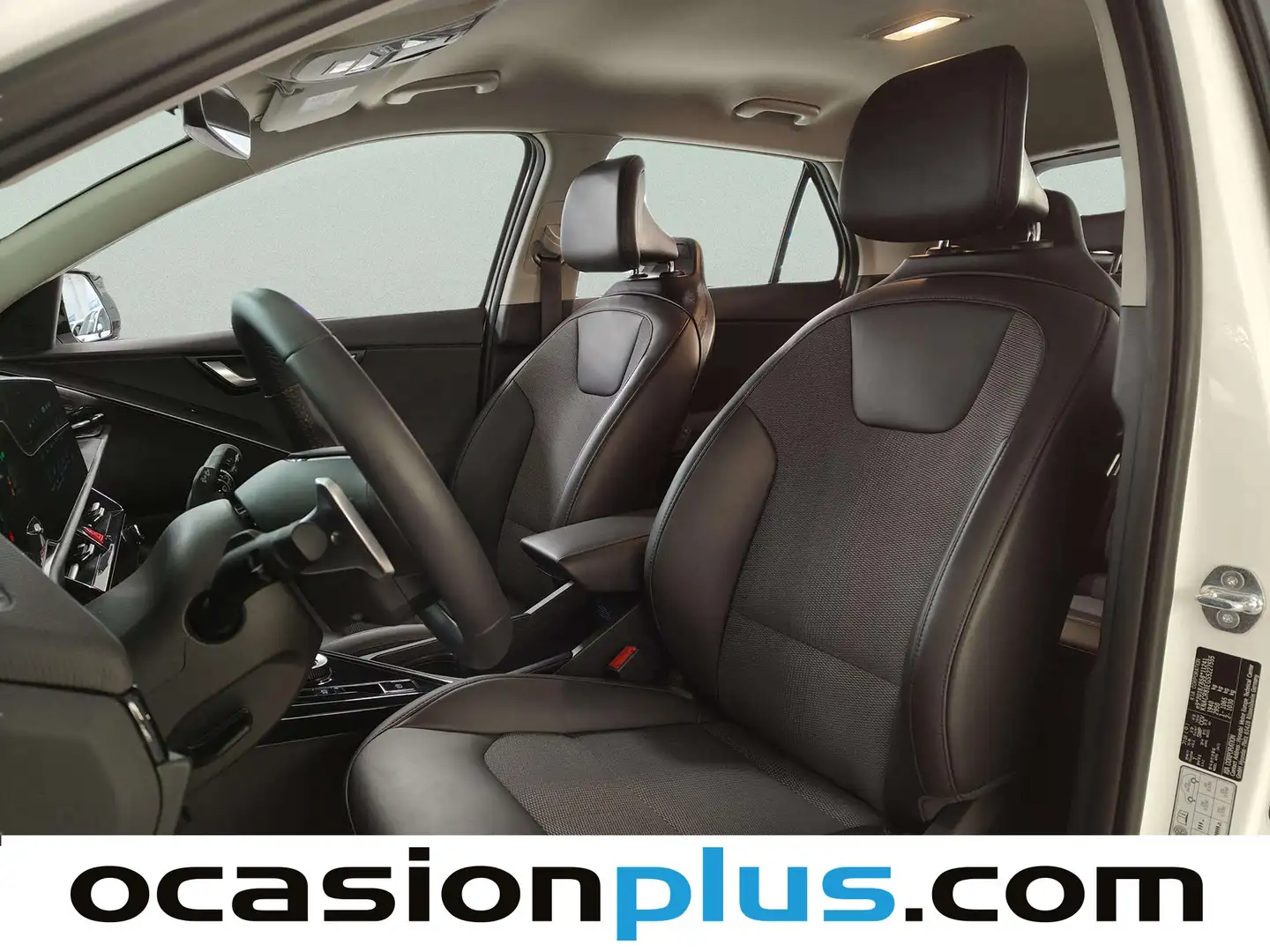 Foto KIA Niro Kia Niro 1.6 GDi HEV Drive (141 CV)