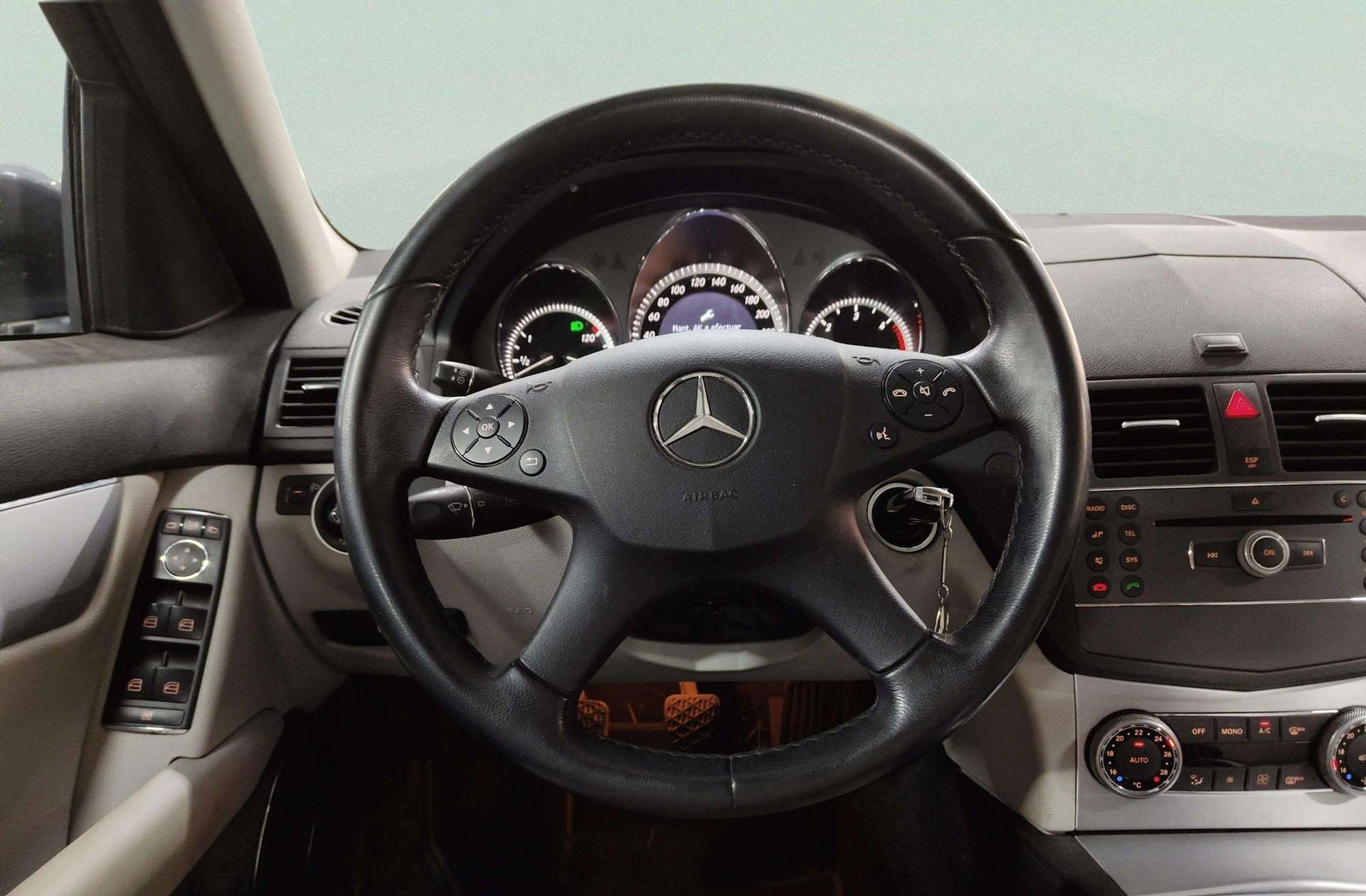 Mercedes-Benz Clase C 200 CDI Blue Efficiency Avantgarde - foto 19