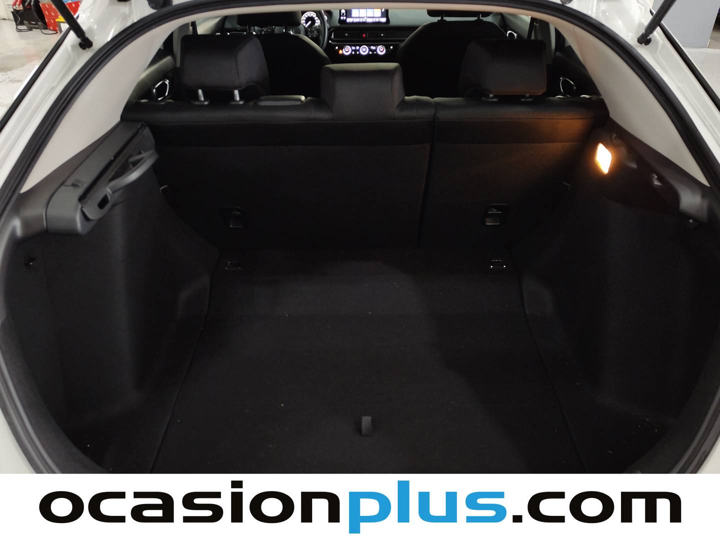 Fotos maletero Honda Civic Honda Civic 2.0 i-MMD Elegance CVT (184 CV)