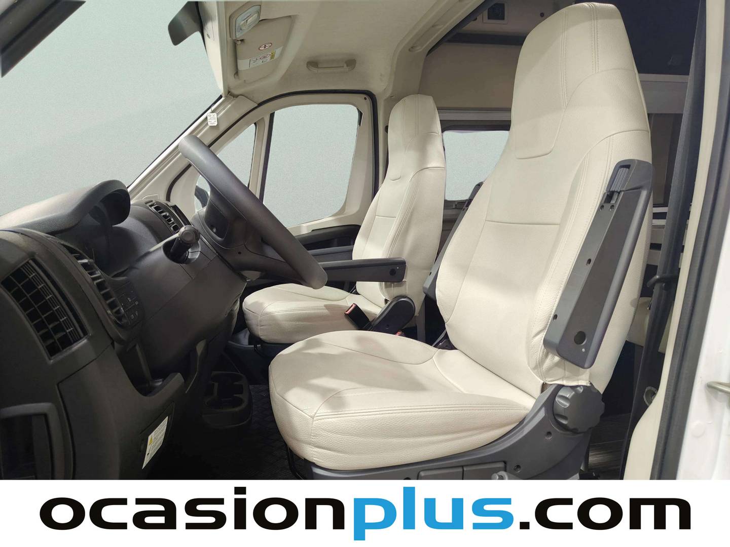 McLouis Menfys 3 McLouis Menfys 3 Maxi (140 CV) km 0