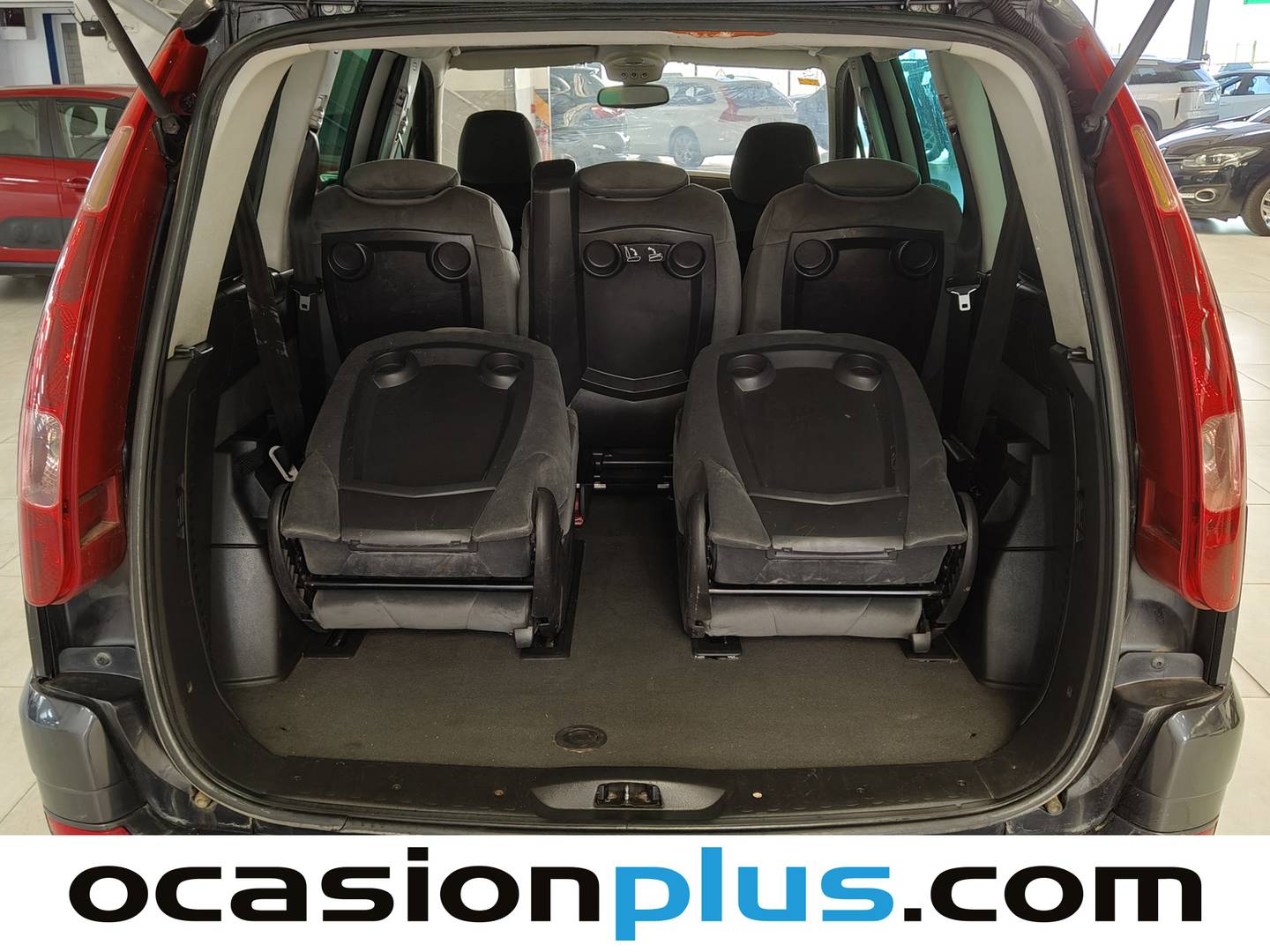 Fotos maletero Citroën C8 Citroën C8 2.2 HDI 16v Premier (130 CV) 7 Plazas
