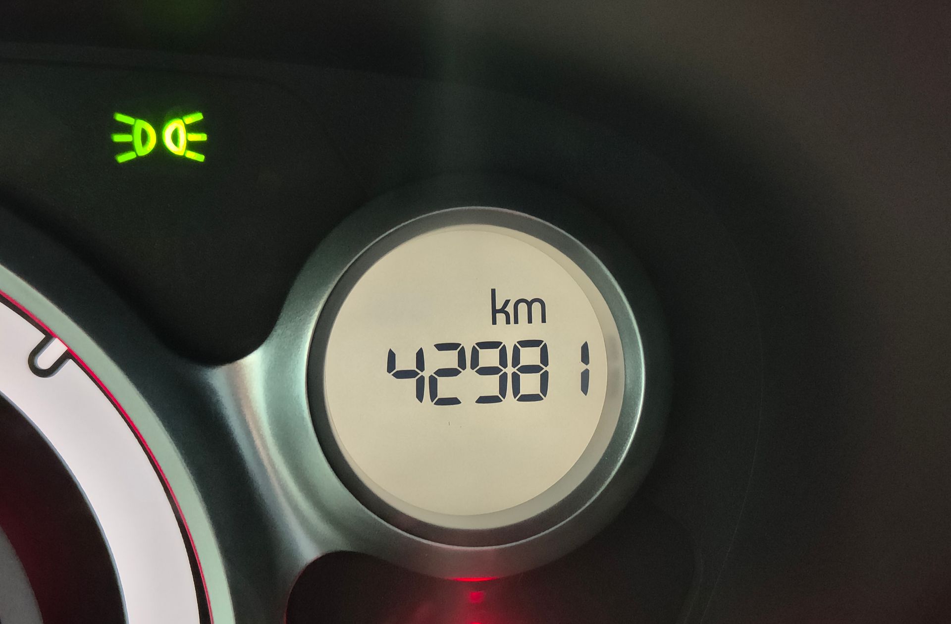Peugeot iOn - foto 7