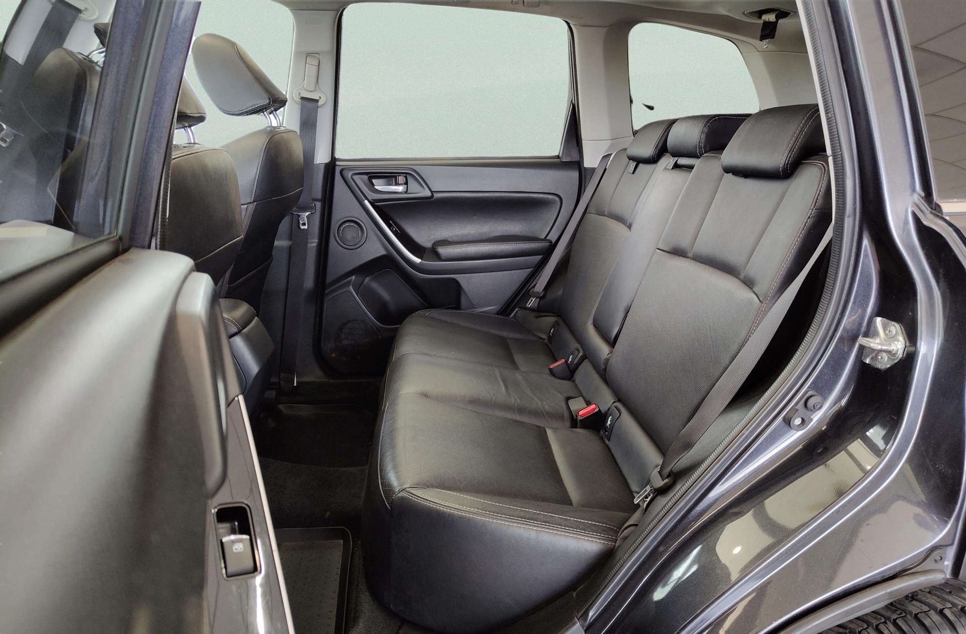 Subaru Forester 2.0 TD Executive Plus Lineartronic - foto 14