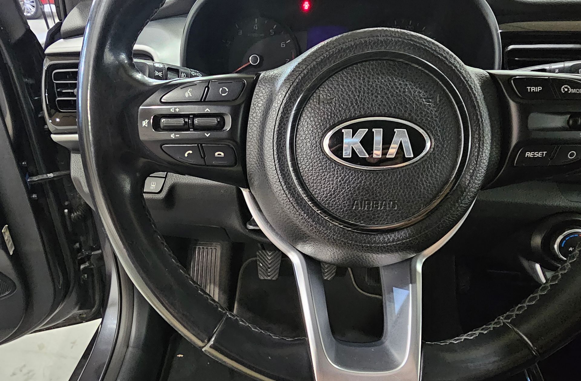 Kia Stonic 1.0 T-GDi Drive - foto 27
