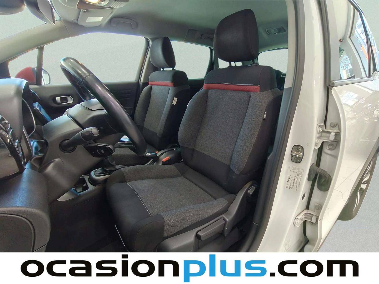 Foto asientos traseros Citroën C3 Aircross Citroën C3 Aircross BlueHDi 100 S&S C-Series (102 CV)