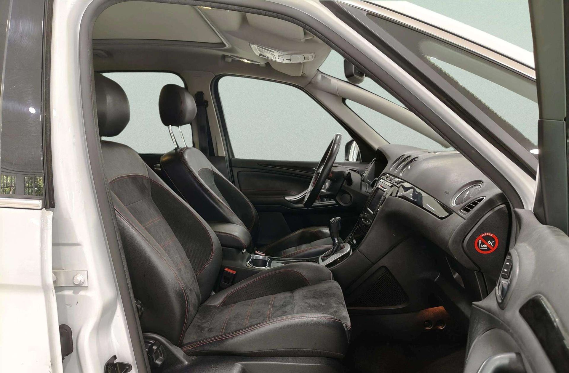 Ford S-Max 2.0 TDCi Titanium S Powershift - foto 16