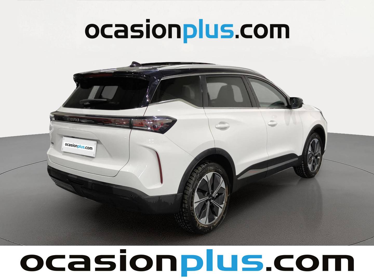 Foto trasera EBRO S700 EBRO S700 1.6 TGDI Luxury 7 DCT (147 CV) izquierda