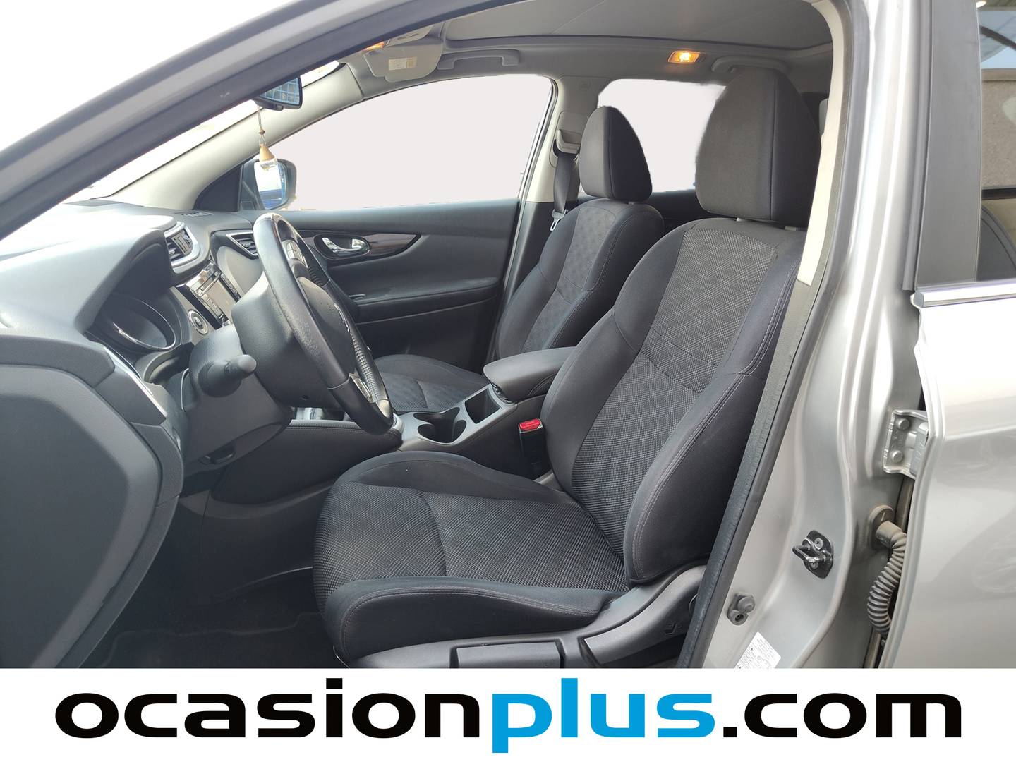 Foto asientos delanteros Nissan QASHQAI Nissan Qashqai 1.5 dCi N-Connecta 4x2 (110 CV)