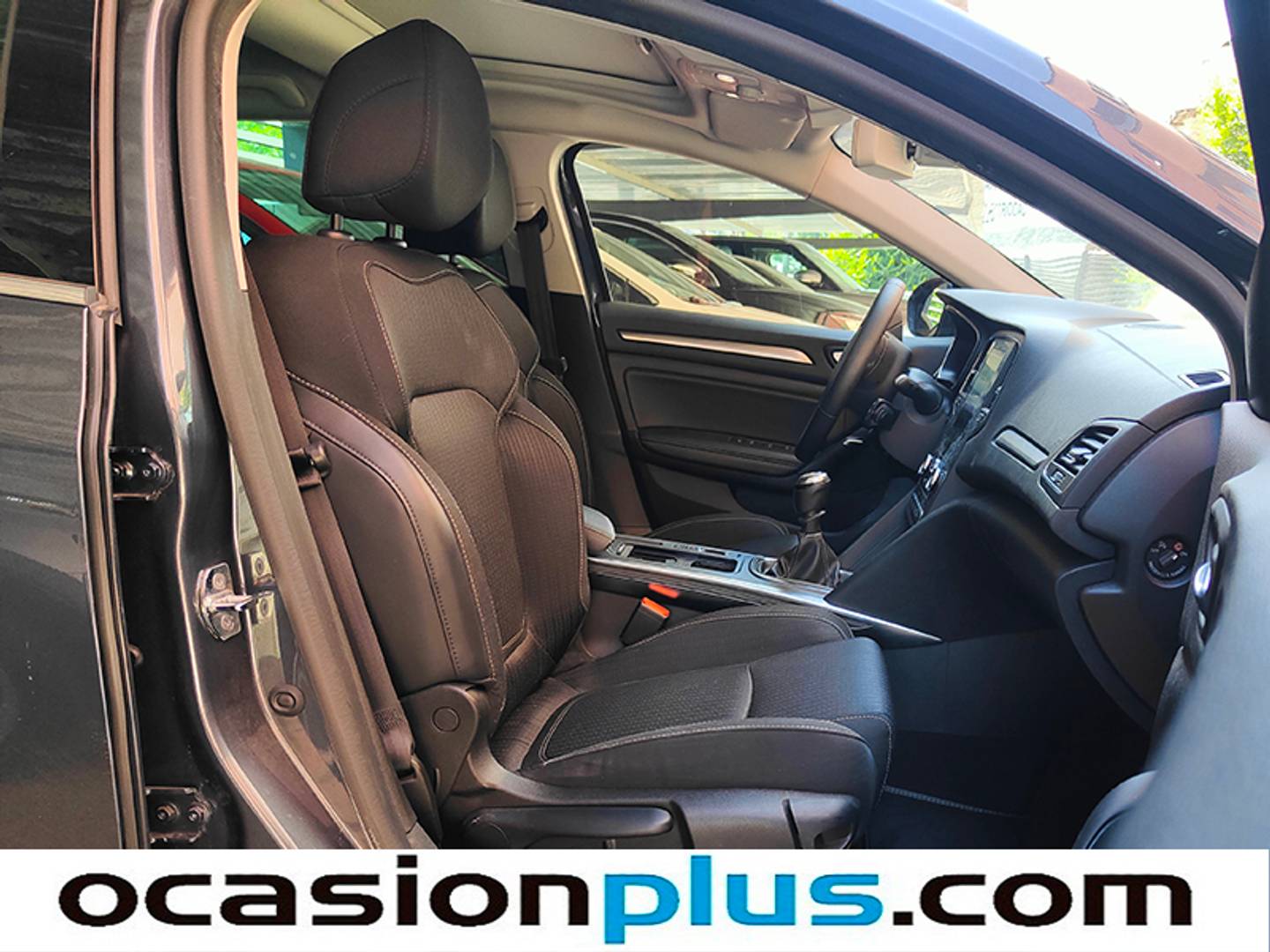 Foto Renault Mégane Renault Megane Sport Tourer Zen TCe (140 CV) GPF