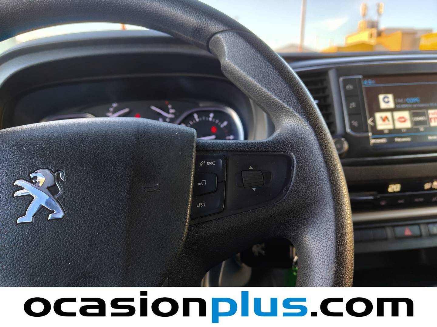 Foto Peugeot Traveller Peugeot Traveller 2.0 BlueHDi Business Standard (150 CV) 9 PLAZAS