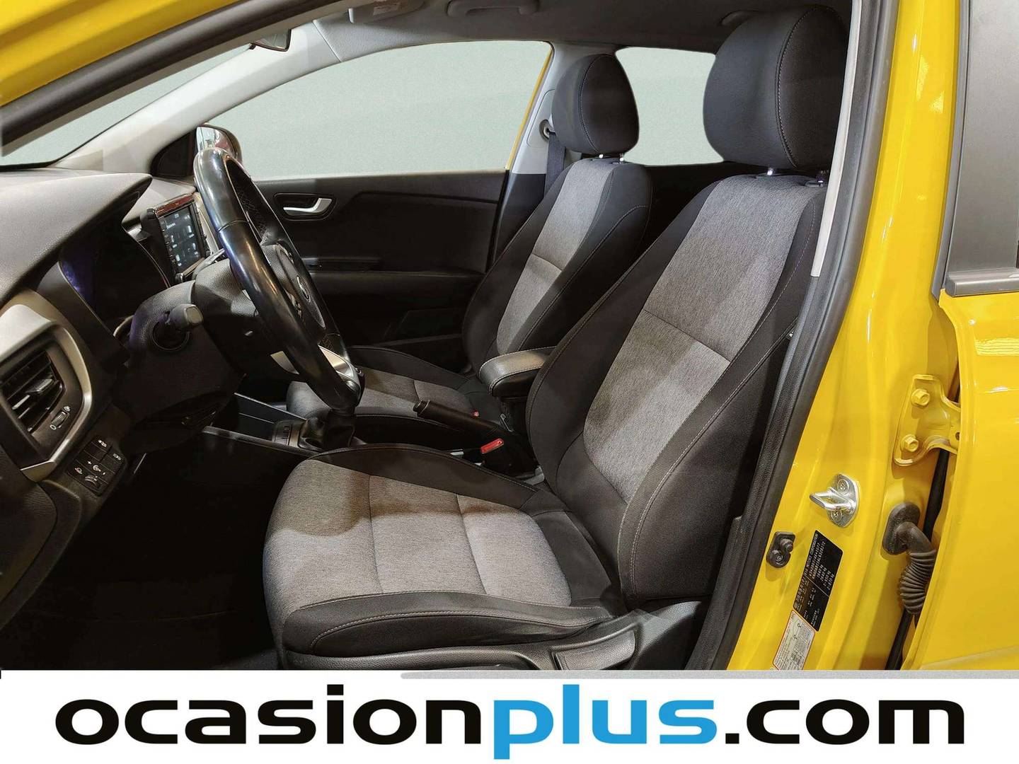 Foto asientos delanteros KIA Stonic Kia Stonic 1.0 T-GDi Concept (100 CV)