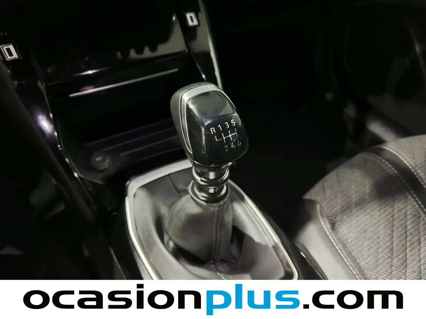 Foto Peugeot 2008 Peugeot 2008 PureTech 100 S&S Allure (100 CV)