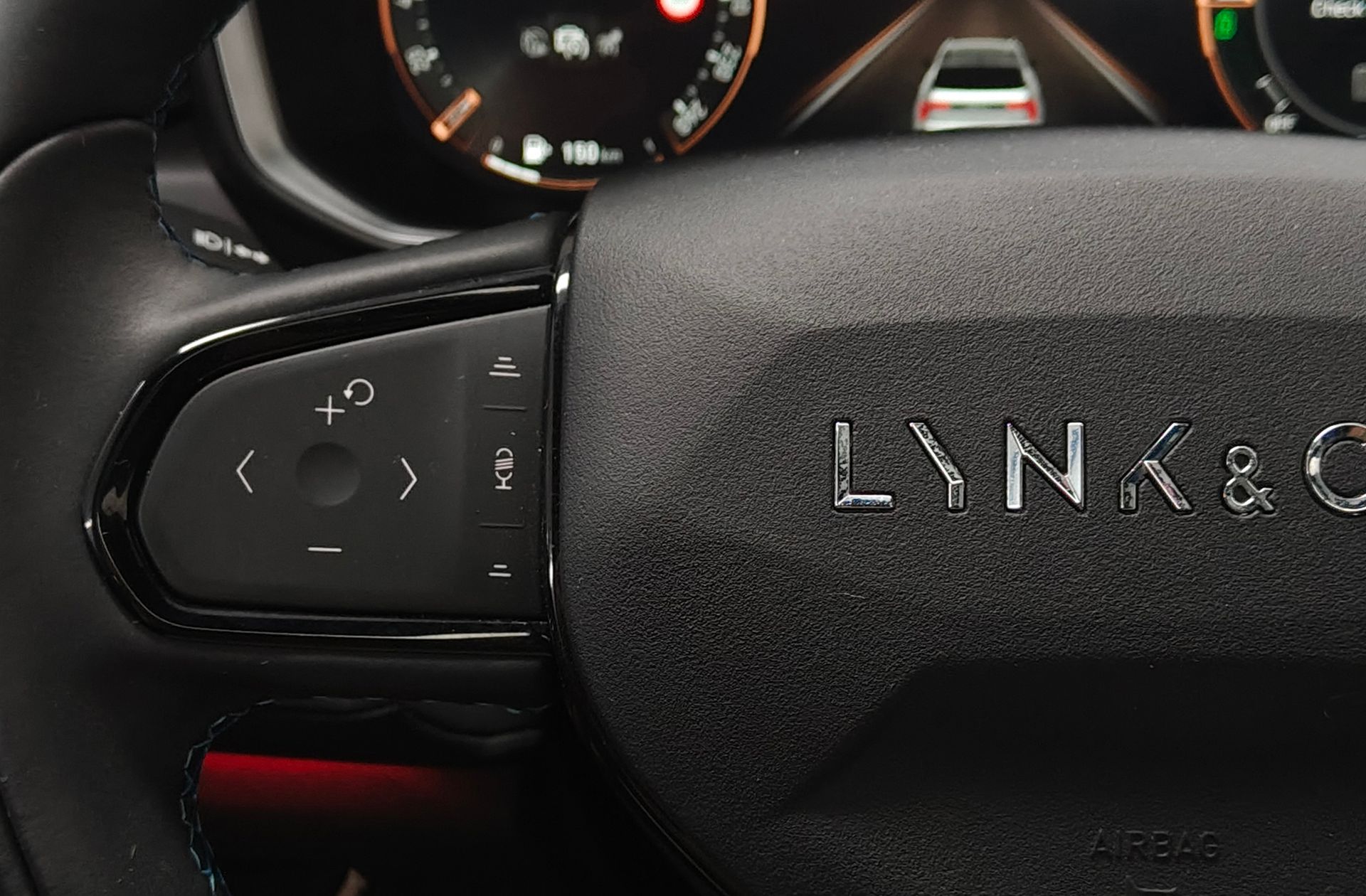 Lynk & Co 01 1.5 PHEV - foto 30