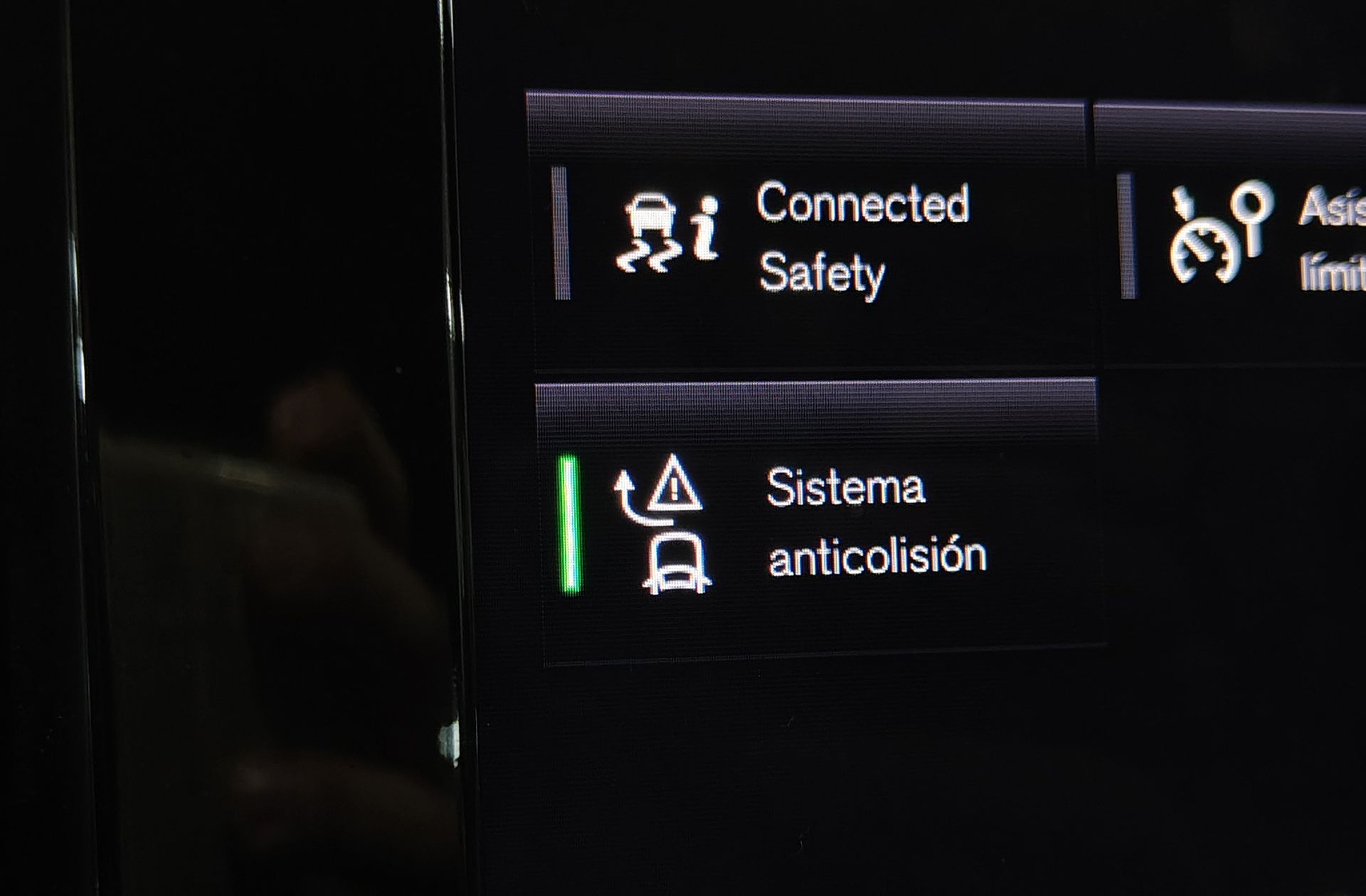Volvo XC40 T5 Recharge PHEV Plus Dark - foto 10