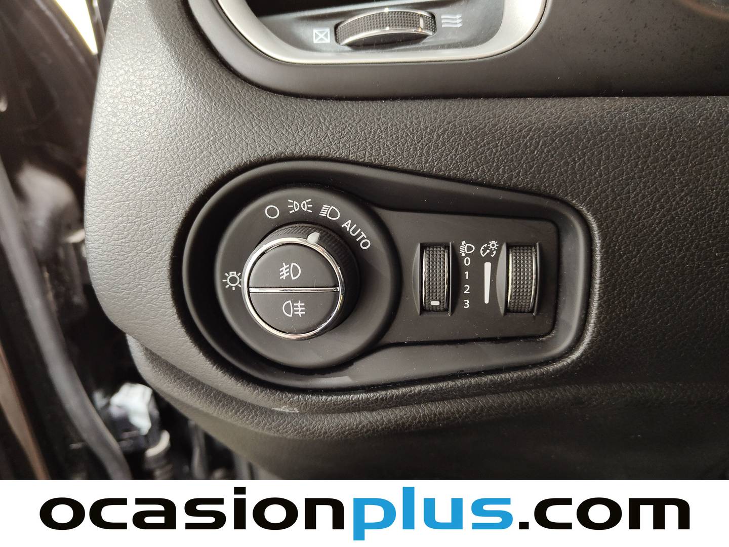 Equipamiento del Jeep Renegade Jeep Renegade 1.0G Longitude 4x2 (120 CV)
