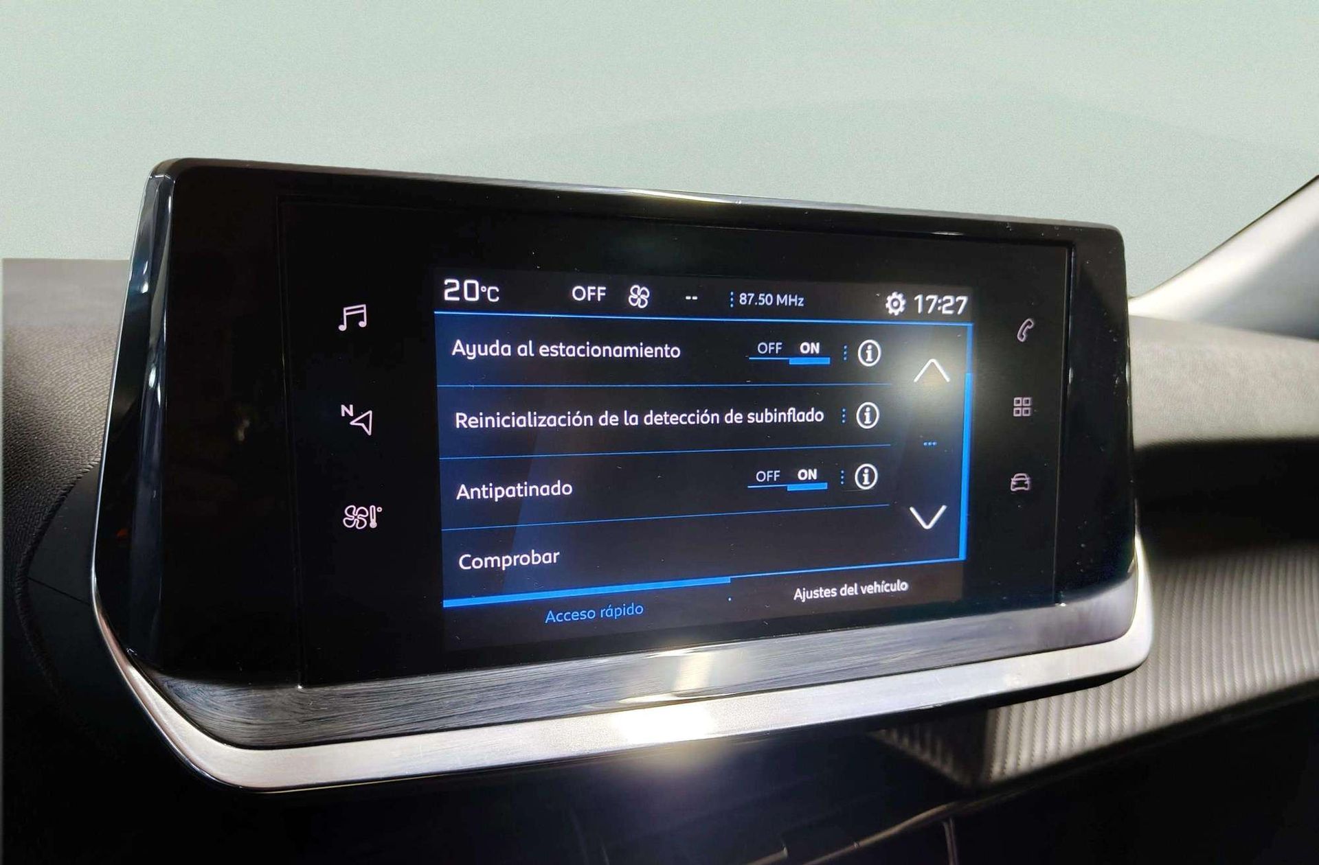 Peugeot 2008 PureTech 100 Active Pack - foto 12
