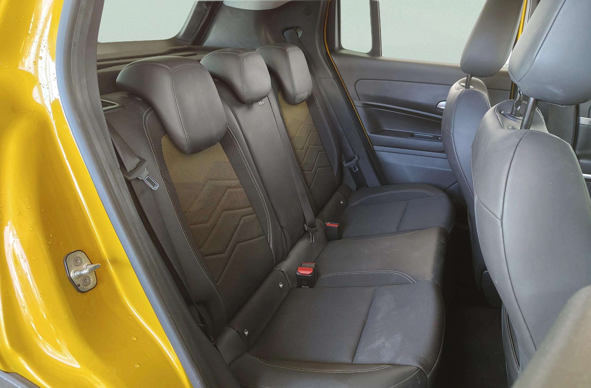 Jeep Avenger 1.2 G Summit - foto 21