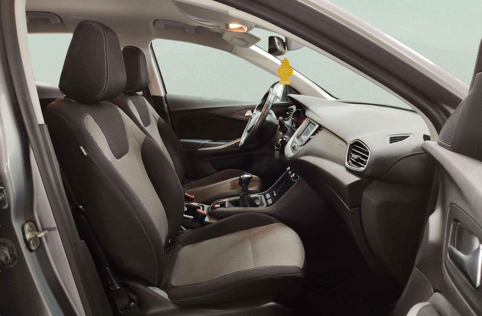 Opel Grandland 1.2 Turbo Selective - foto 16