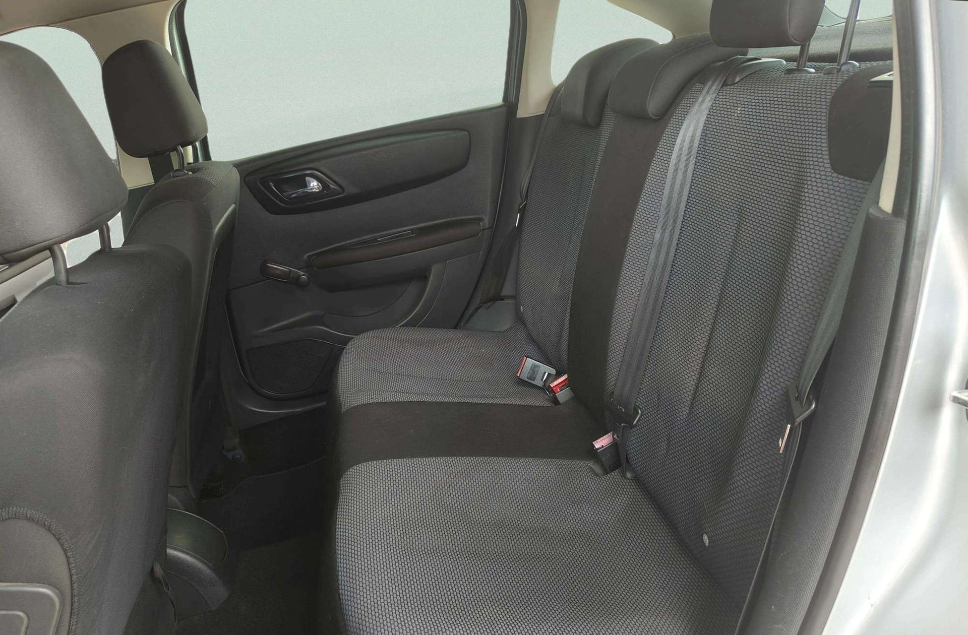 Citroën C4 1.6 HDi LX - foto 9