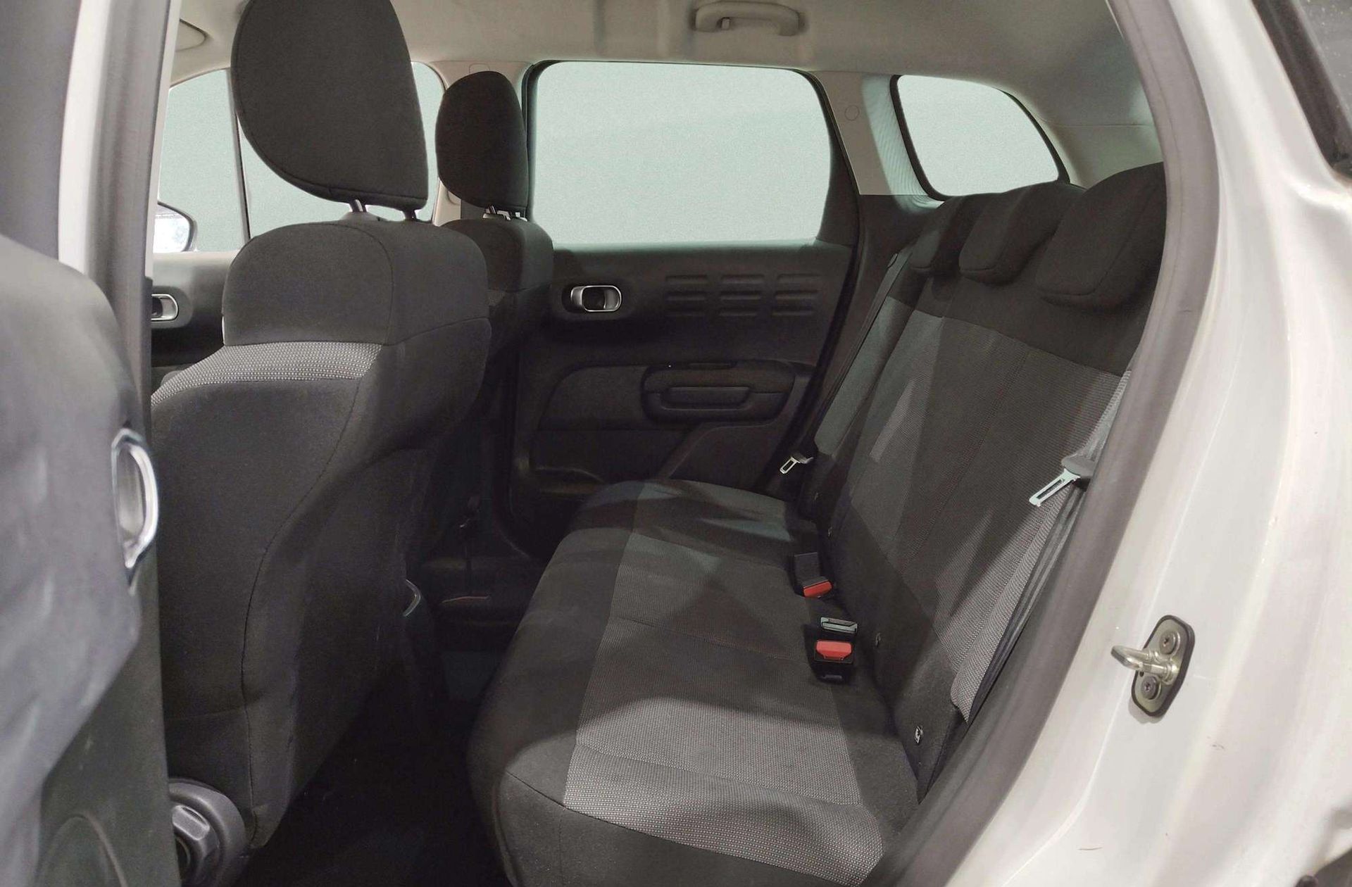 Citroën C3 Aircross PureTech 110 Plus - foto 12