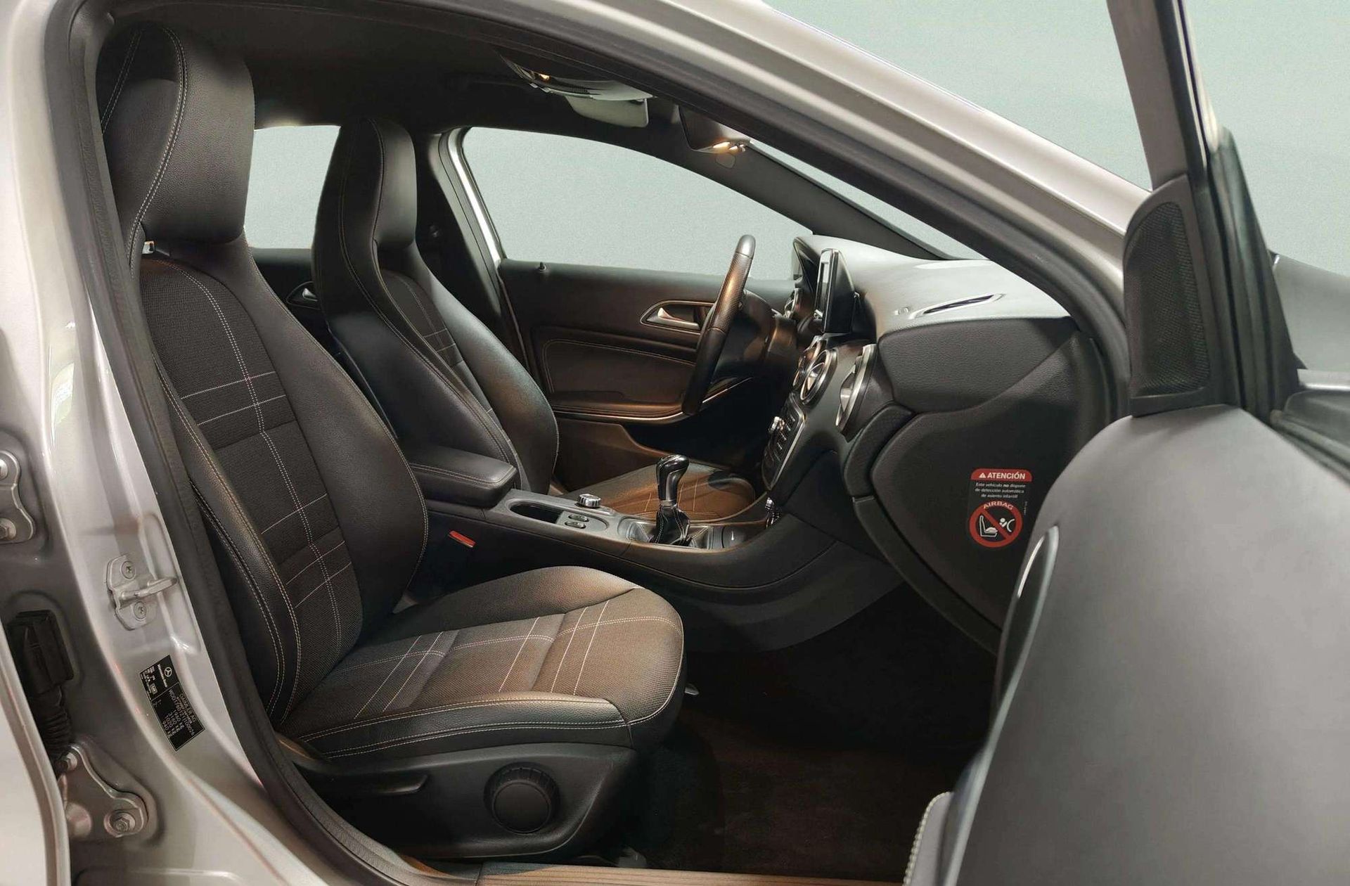 Mercedes-Benz Clase A 180 CDI Blue Efficiency Urban - foto 14