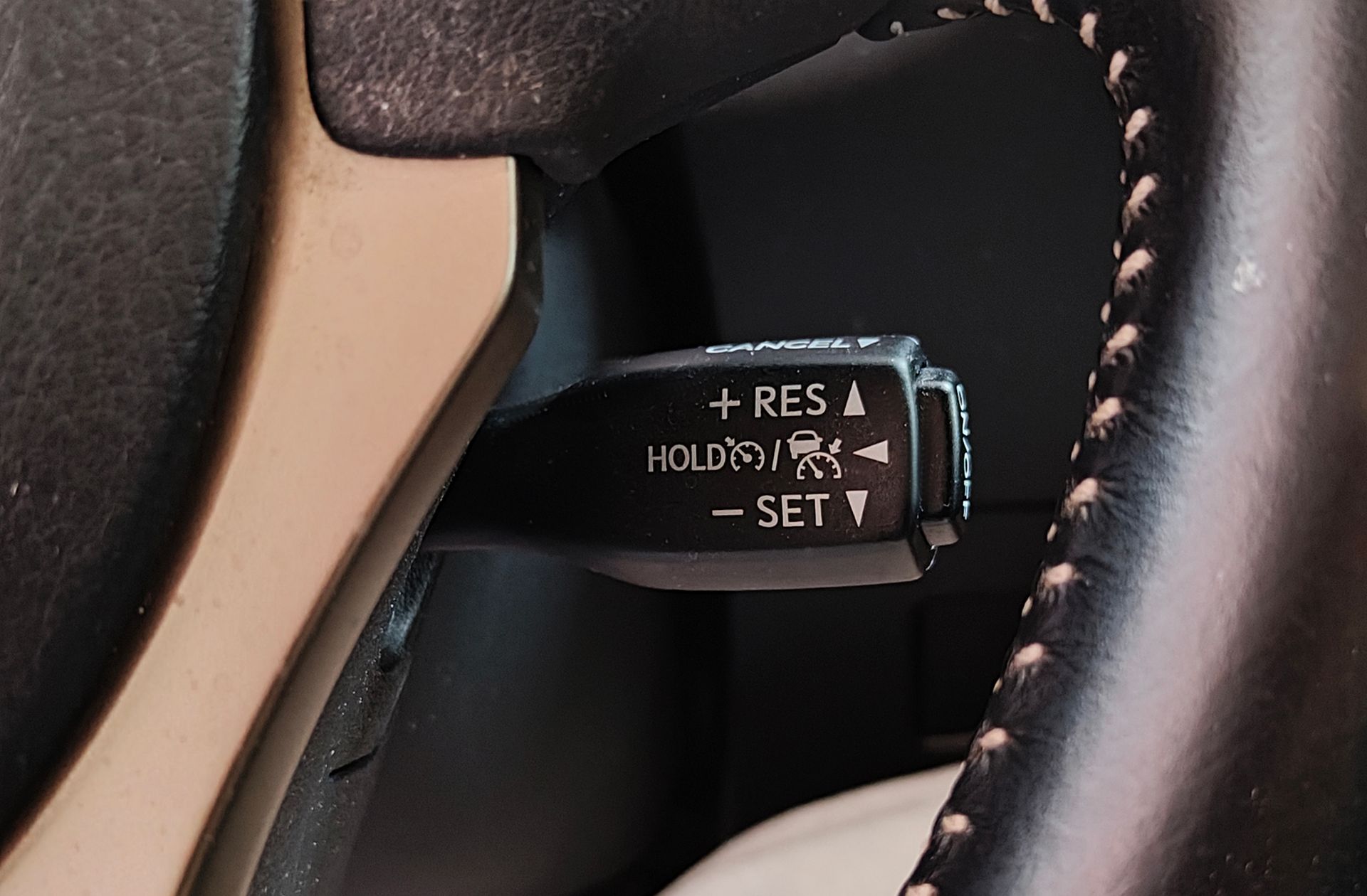 Lexus NX 300h Business Navigation 2WD - foto 27
