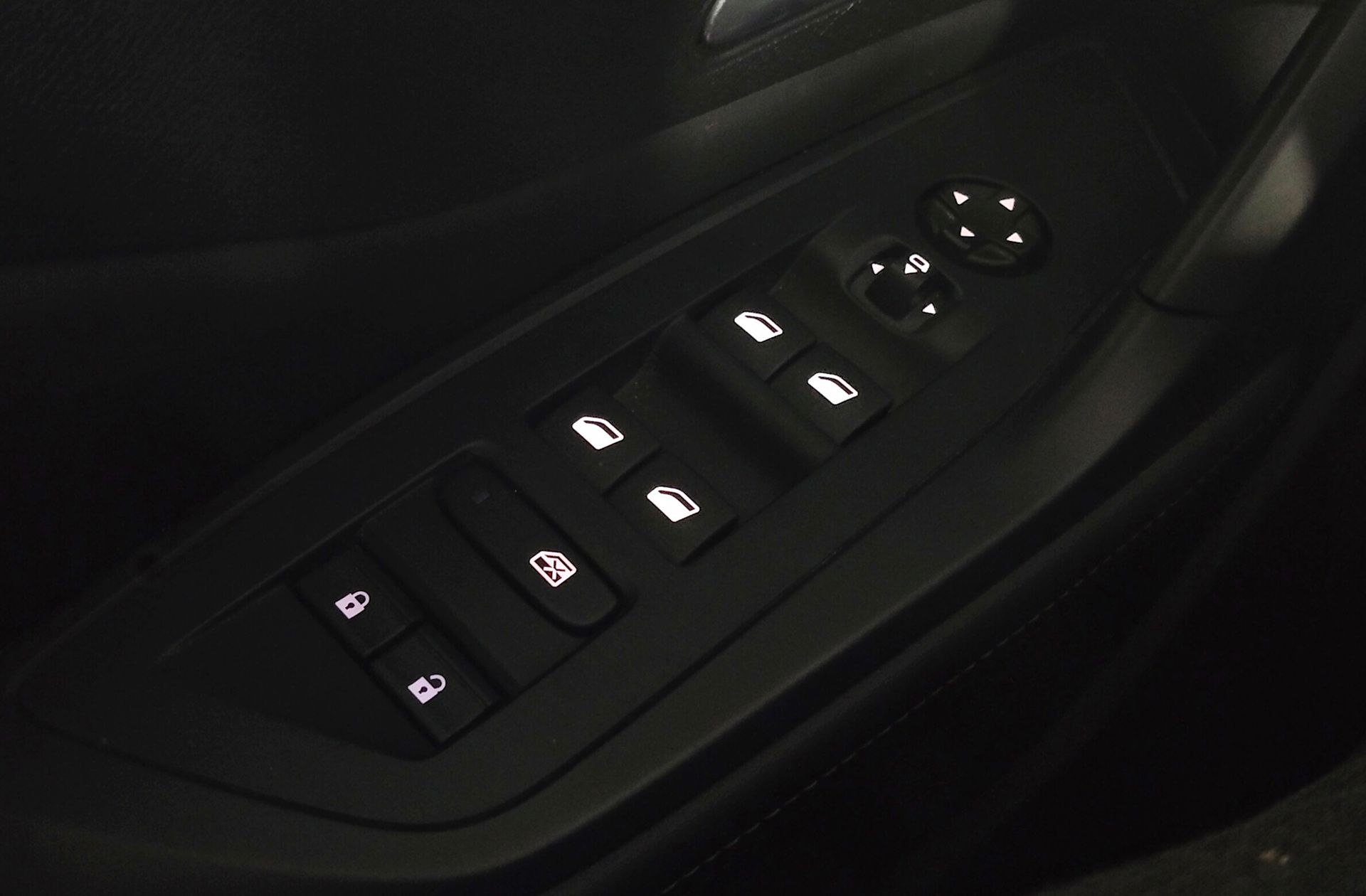 Peugeot 408 Allure Hybrid eDCS6 - foto 36