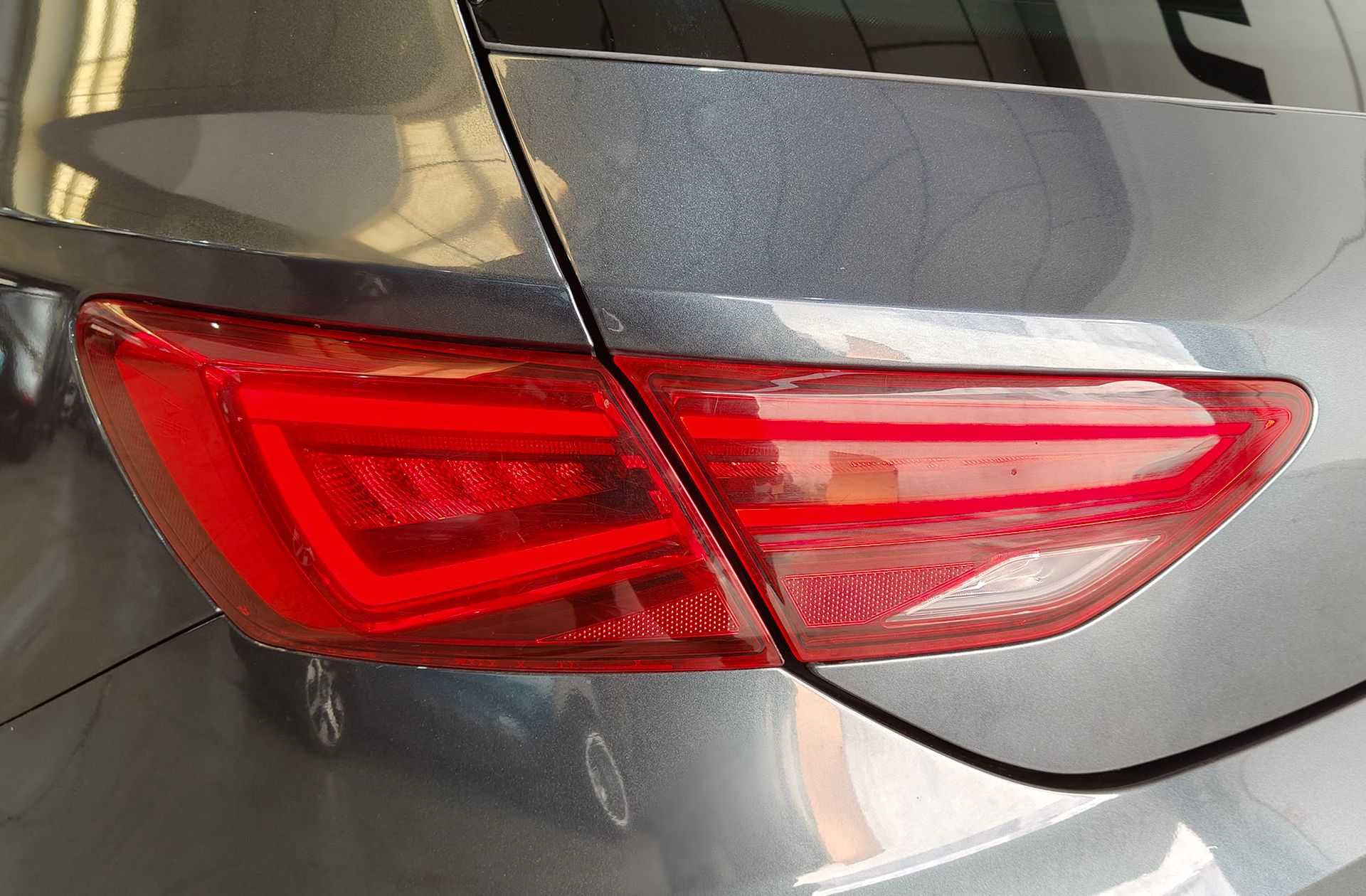 SEAT León 2.0 TSI FR DSG - foto 22
