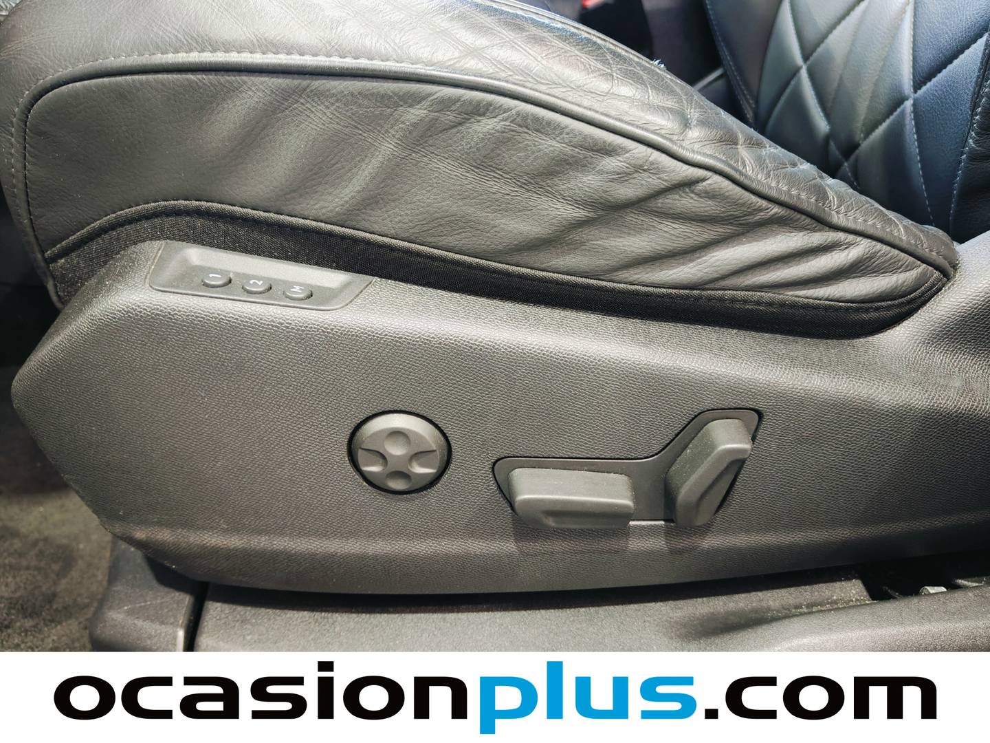 Extras y acabados del DS DS 7 Crossback DS DS7 Crossback BlueHDi 180 So Chic Auto (180 CV)