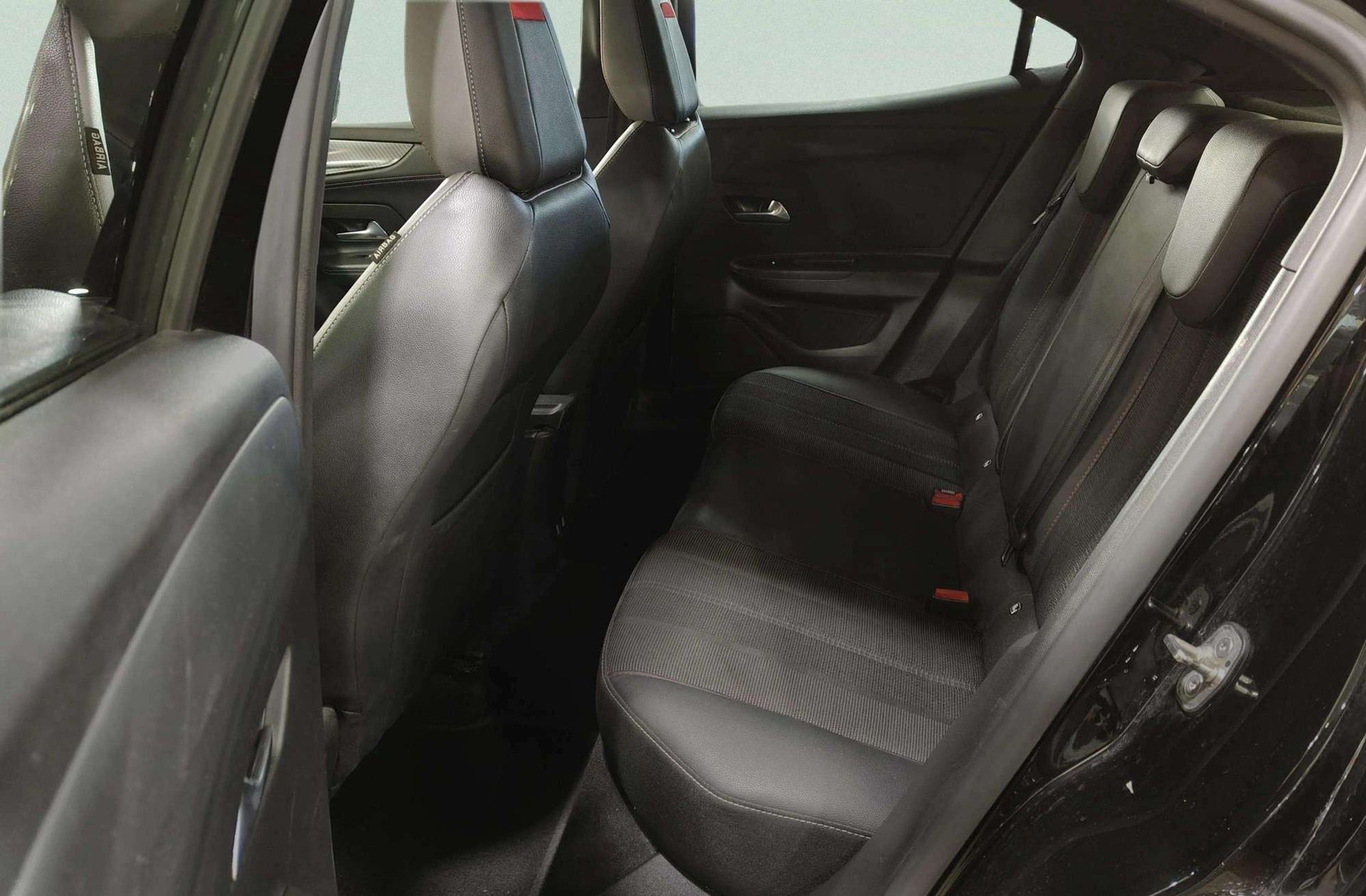 Opel Mokka 1.2 Turbo GS Line - foto 12