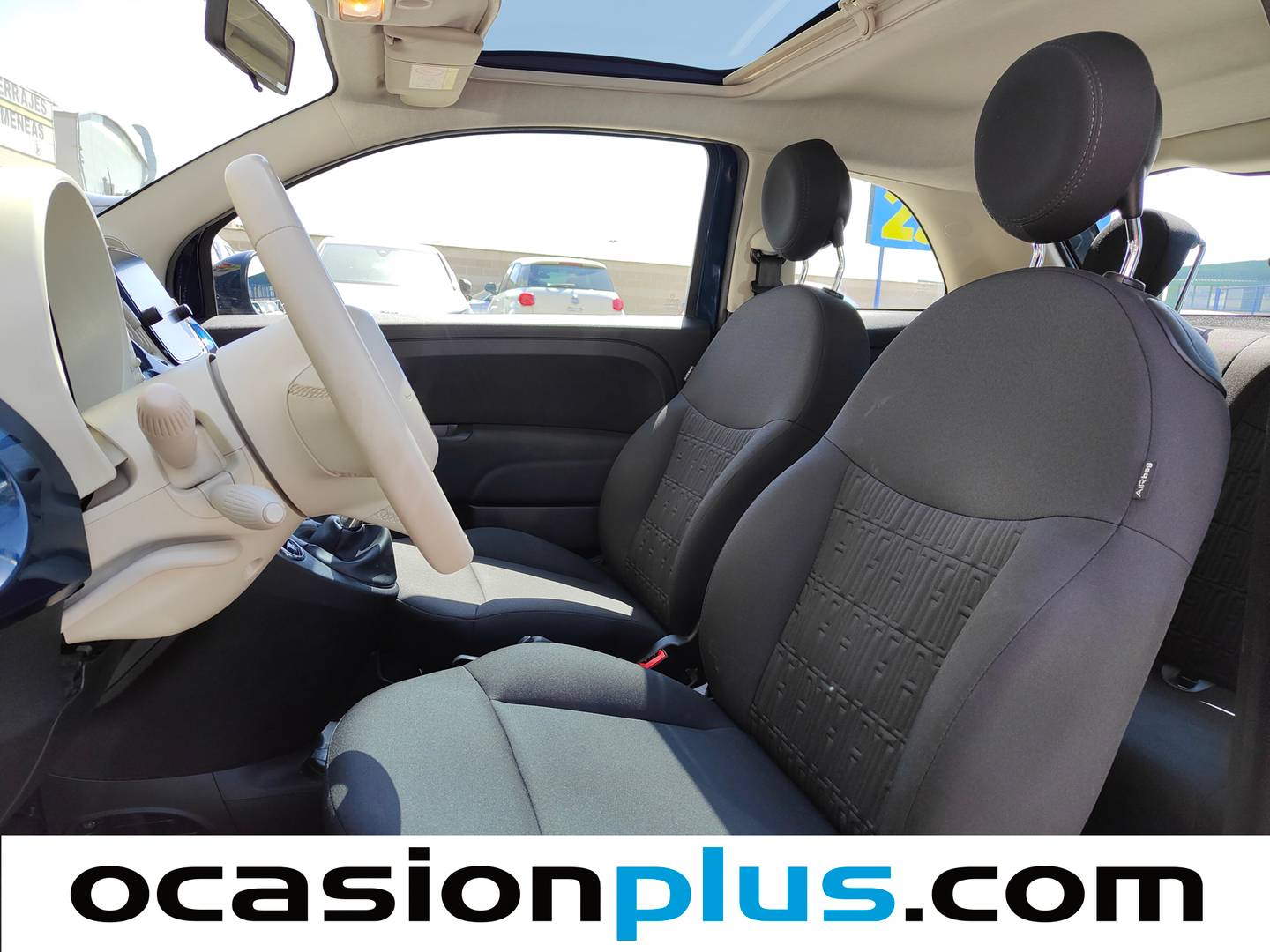 Foto asientos delanteros Fiat 500 Fiat 500 1.0 Hybrid Dolcevita (70 CV)