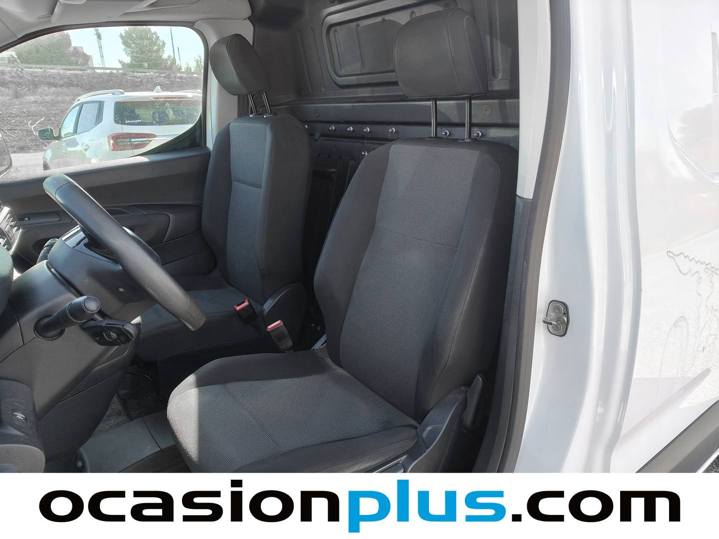 Foto Peugeot Partner Peugeot Partner BlueHDi 100 S&S Premium Standard 600kg (98 CV)