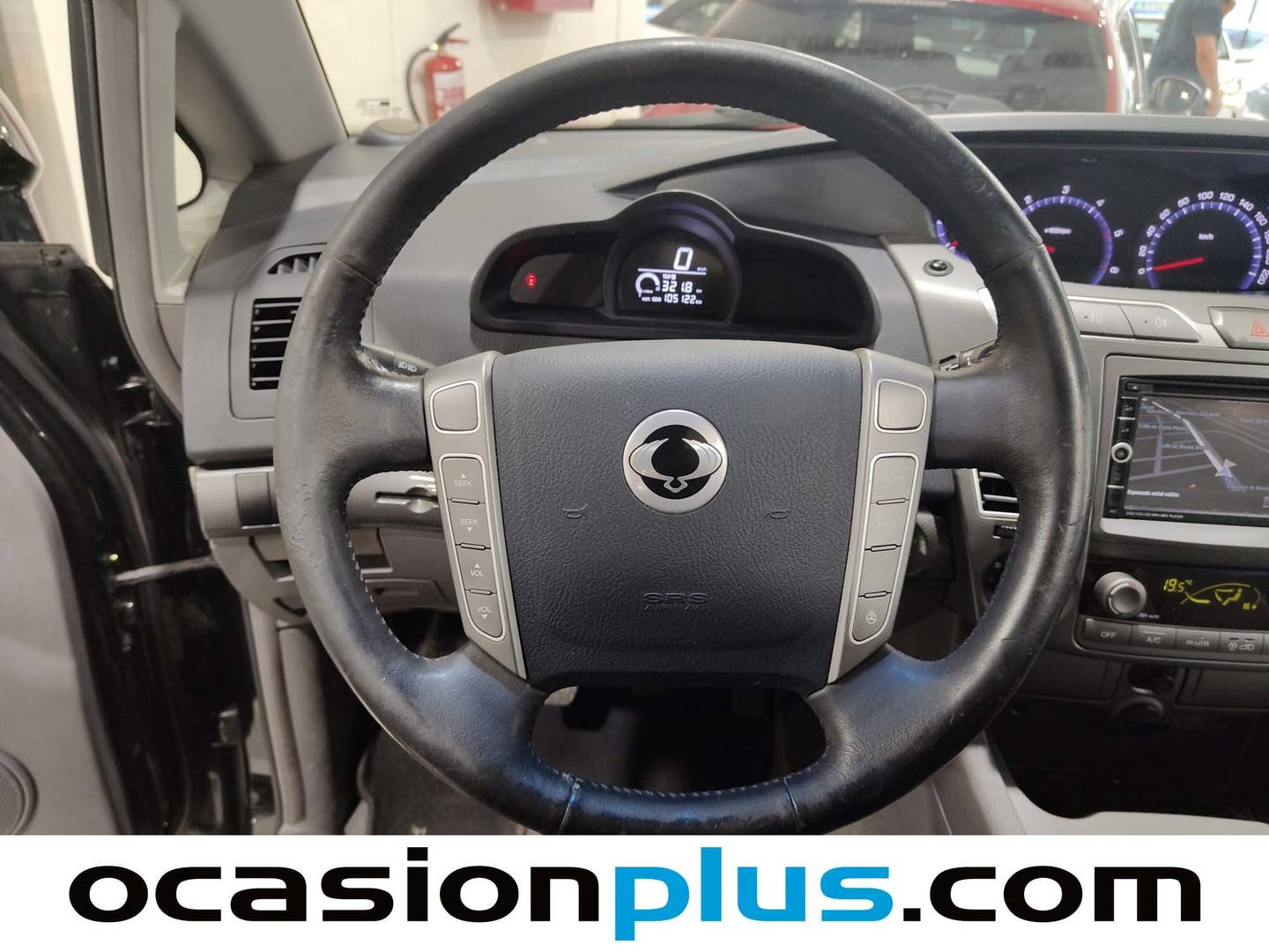 Foto SsangYong Rodius Ssangyong Rodius 2.0 e-Xdi Limited (155 CV)
