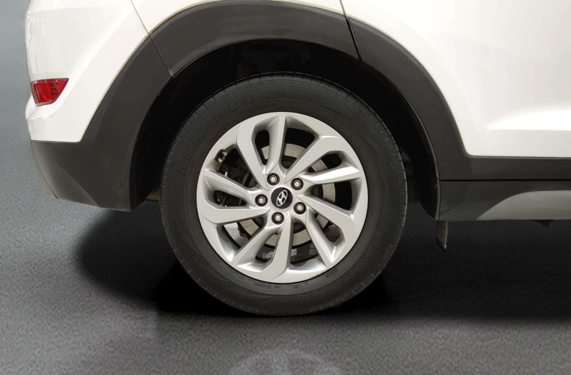 Hyundai Tucson 1.6 GDI BlueDrive Tecno 4x2 - foto 29