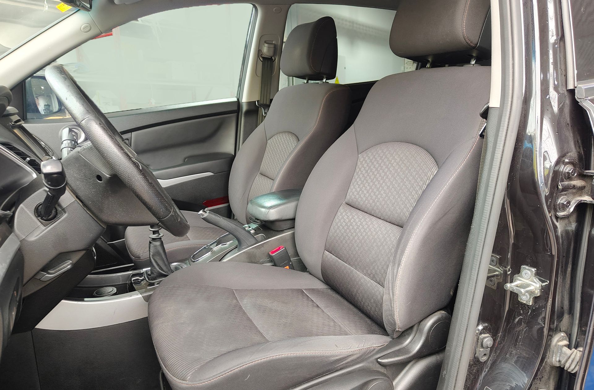 SsangYong Korando D22T Premium 4x2 - foto 12