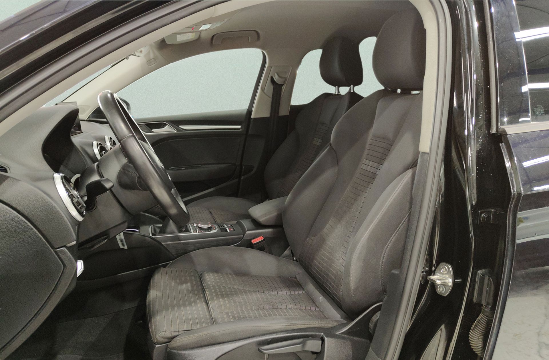 Audi A3 Sedan S line edition 1.6 TDI clean diesel - foto 9