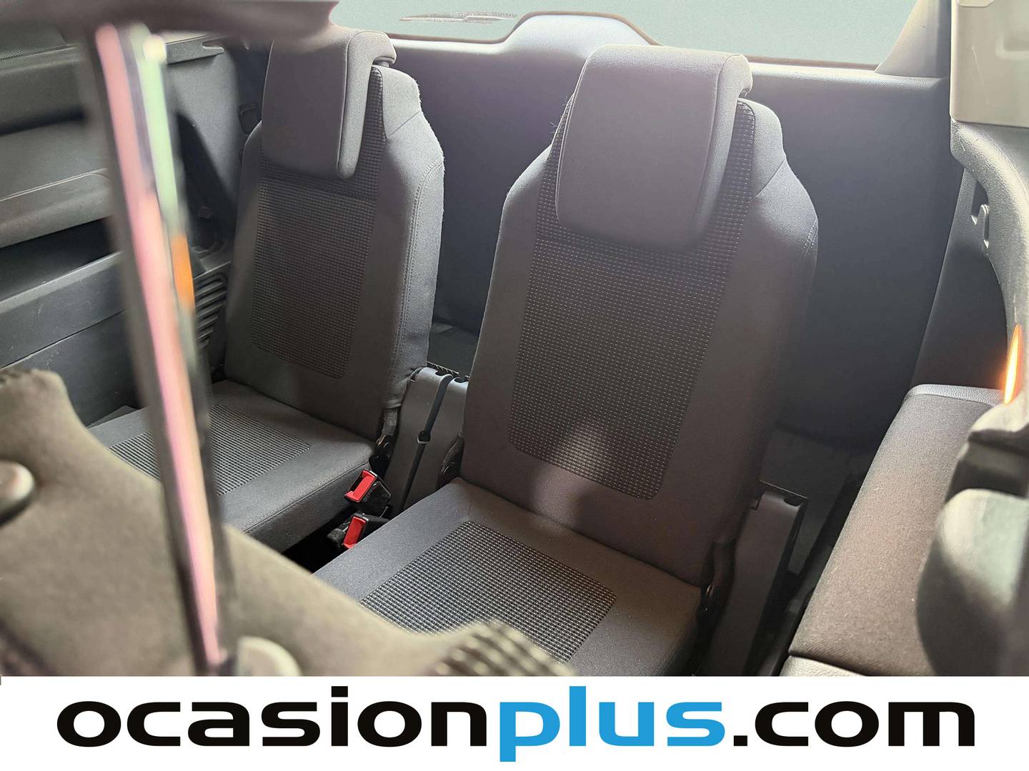 Extras y acabados del Peugeot 5008 Peugeot 5008 1.6 HDI Allure FAP (115 CV)