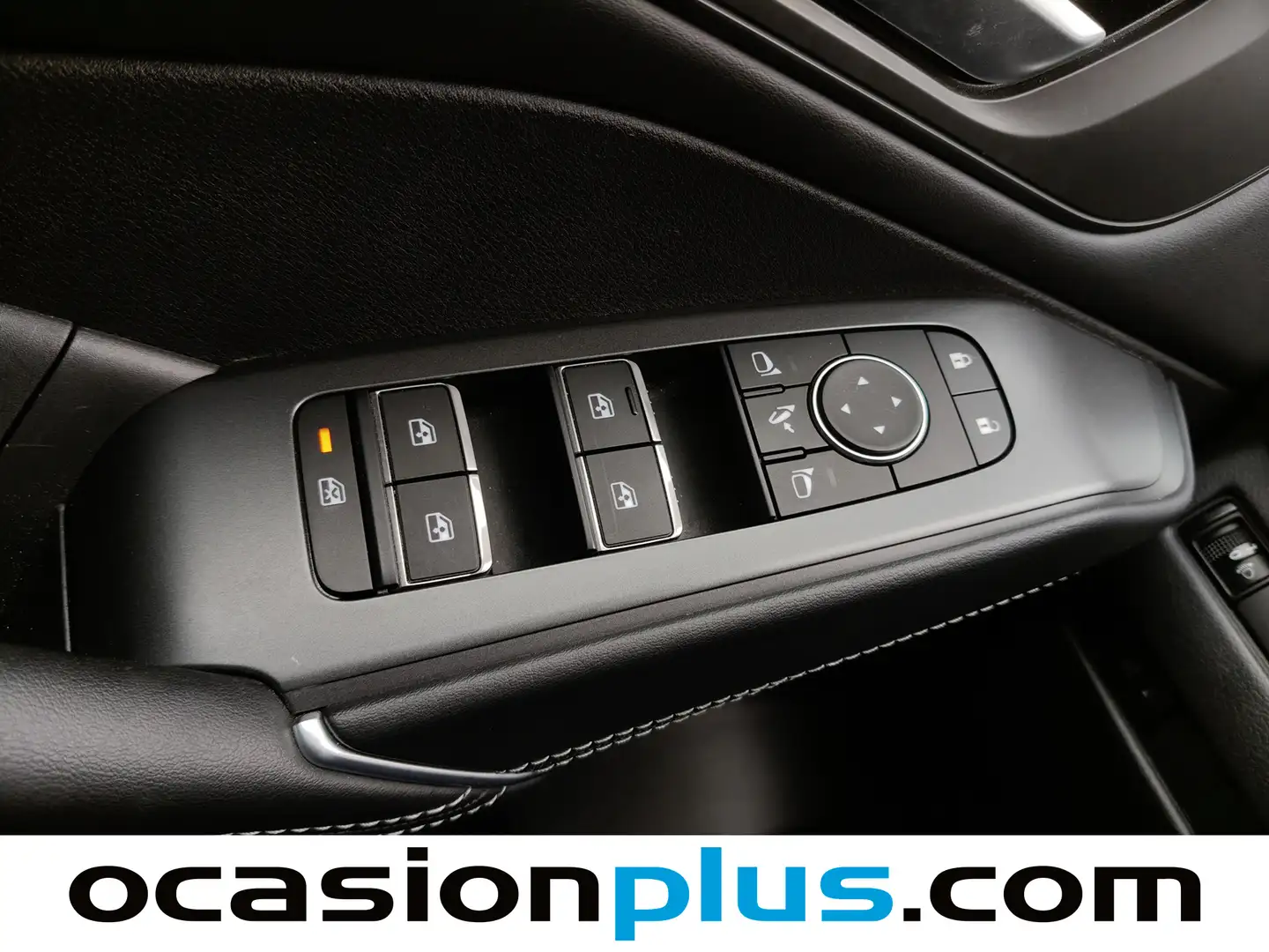 Foto Nissan QASHQAI Nissan Qashqai 140 mHEV N-Connecta 4x2 (140 CV)