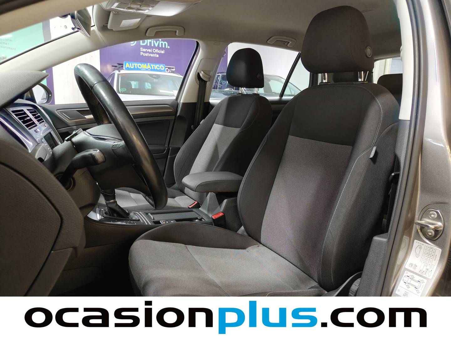 Foto asientos delanteros Volkswagen Golf Volkswagen Golf Business 1.6 TDI BMT (110 CV) DSG