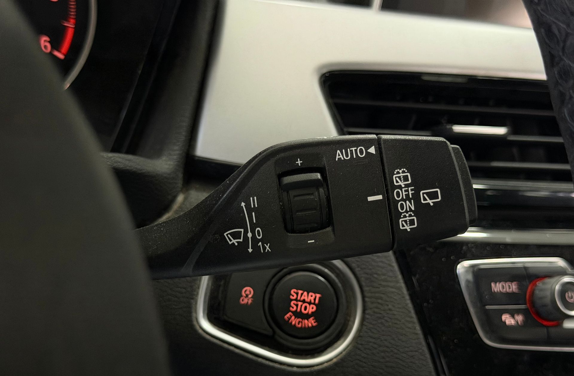 BMW X1 sDrive18d - foto 32