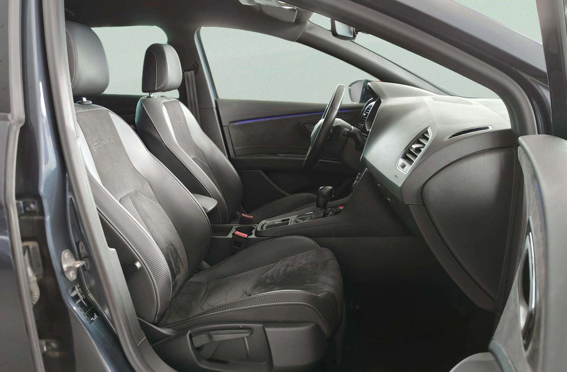 SEAT León 2.0 TSI Cupra DSG - foto 24