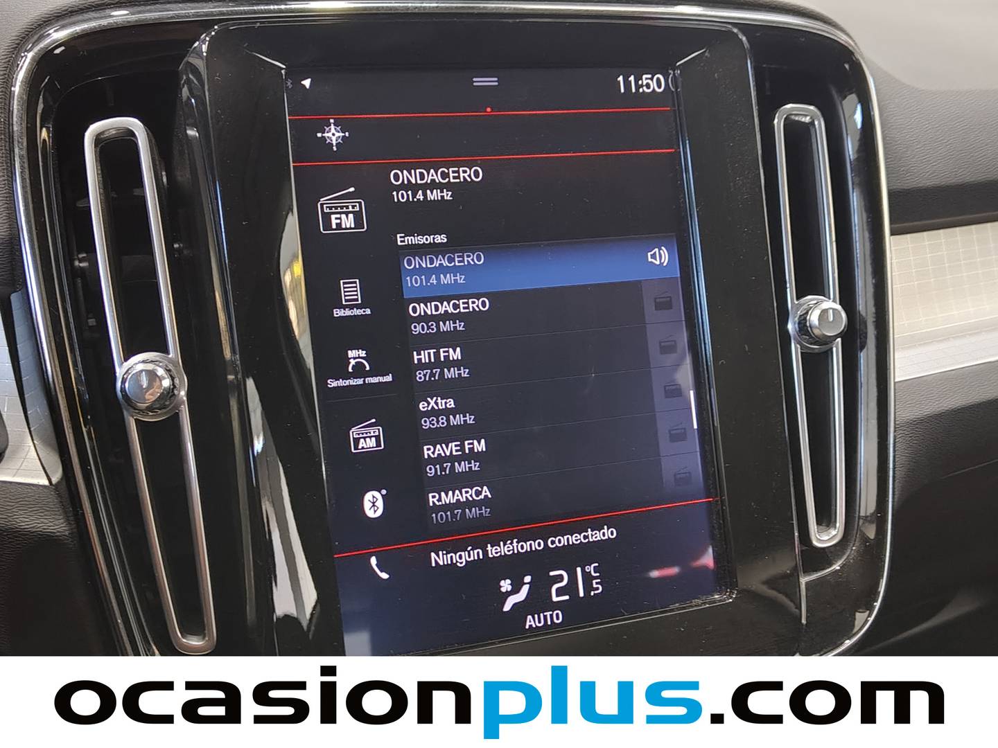 Foto Volvo XC40 Volvo XC40 T4 Momentum Auto (190 CV)