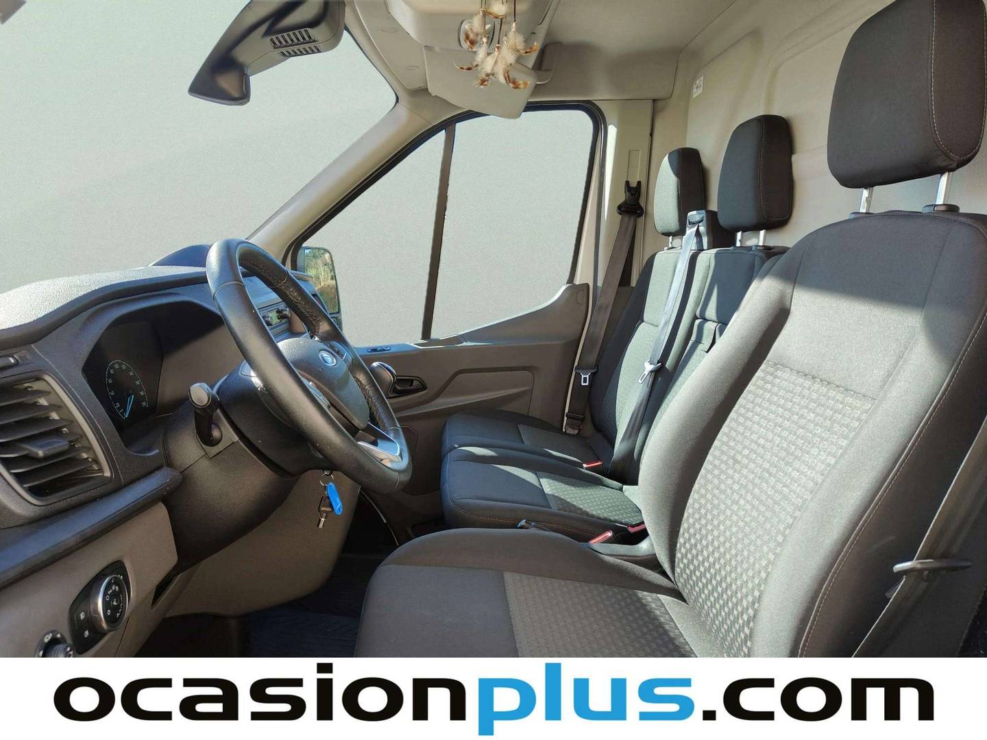 Foto asientos delanteros Ford Transit Ford Transit Furgon 310 MHEV L3H2 Trend FWD (130 CV)