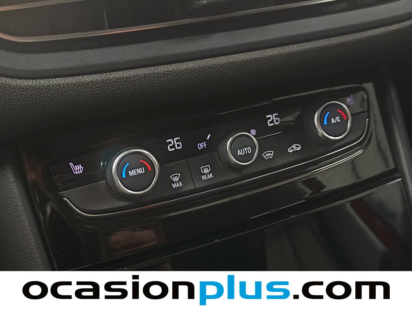 Foto Opel Grandland Opel Grandland 1.2T XHT Hybrid S&S GS eDCT6 (136 CV)