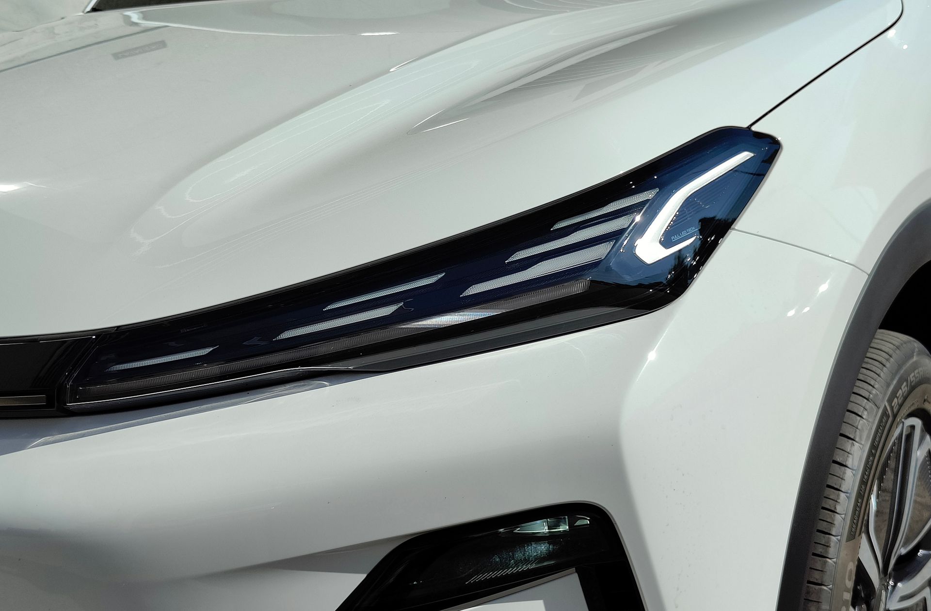 Geely Starray EM-i 1.5 PHEV Pro - foto 13