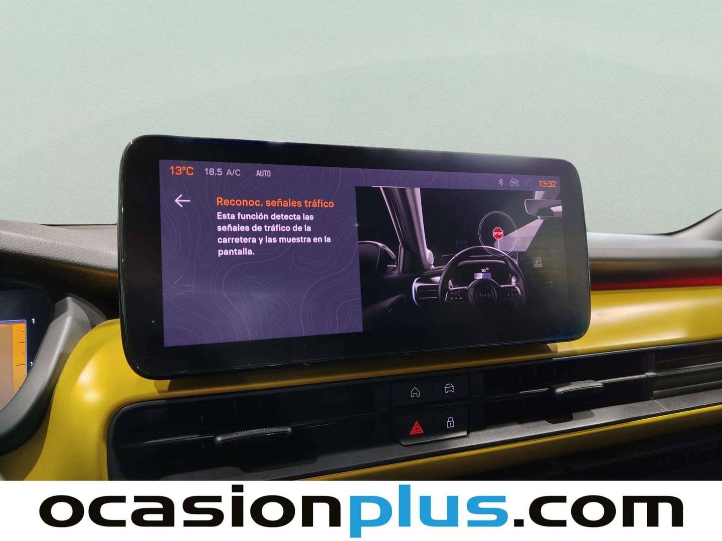 Foto Jeep Avenger Jeep Avenger 1.2 G Summit (100 CV)