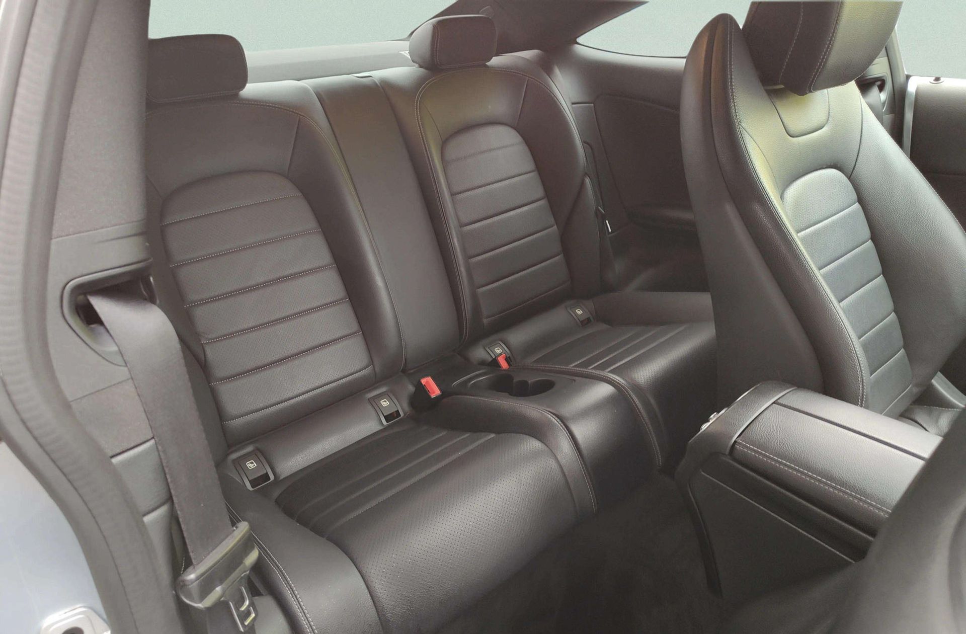 Mercedes-Benz Clase C C Coupe 250 d Pack AMG - foto 17