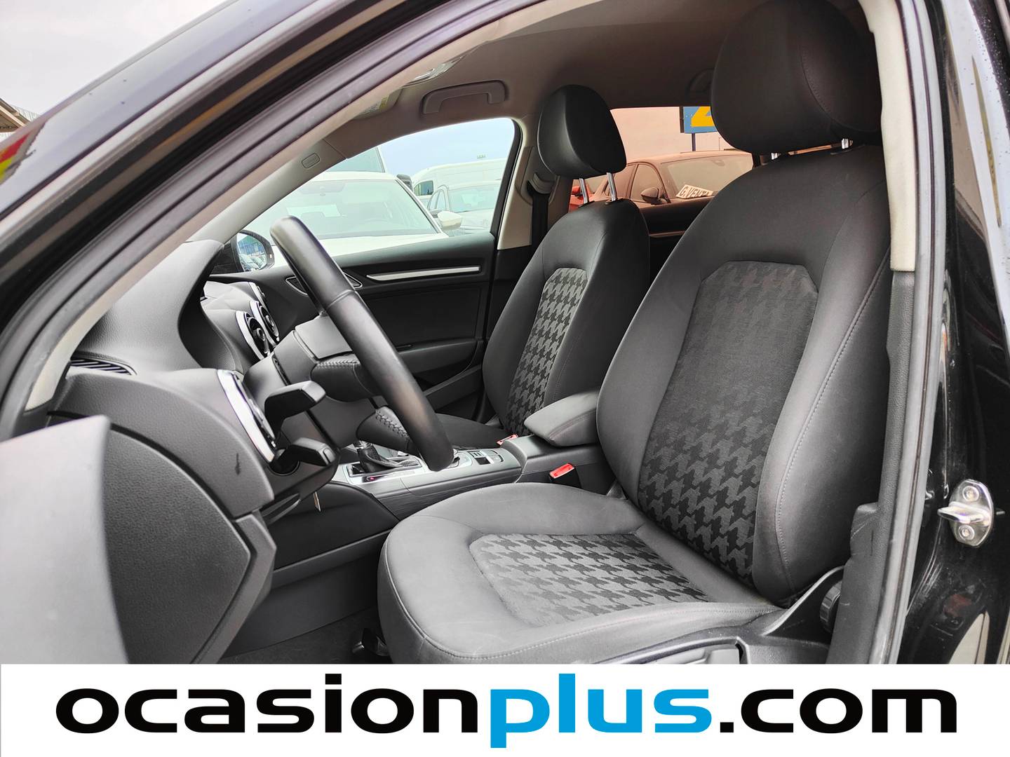Foto asientos delanteros Audi A3 Audi A3 Sportback Attraction 1.6 TDI (105 CV) S Tronic