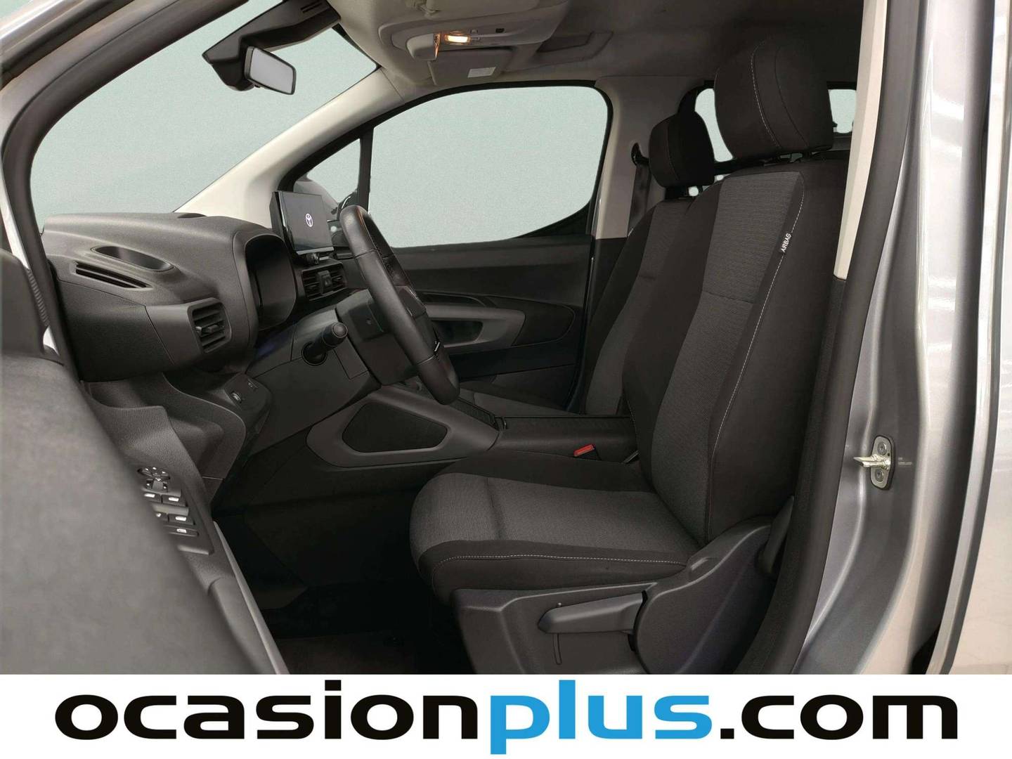 Foto asientos delanteros Toyota Proace City Verso Toyota Proace City Verso 1.5D Family Advance L1 (131 CV)