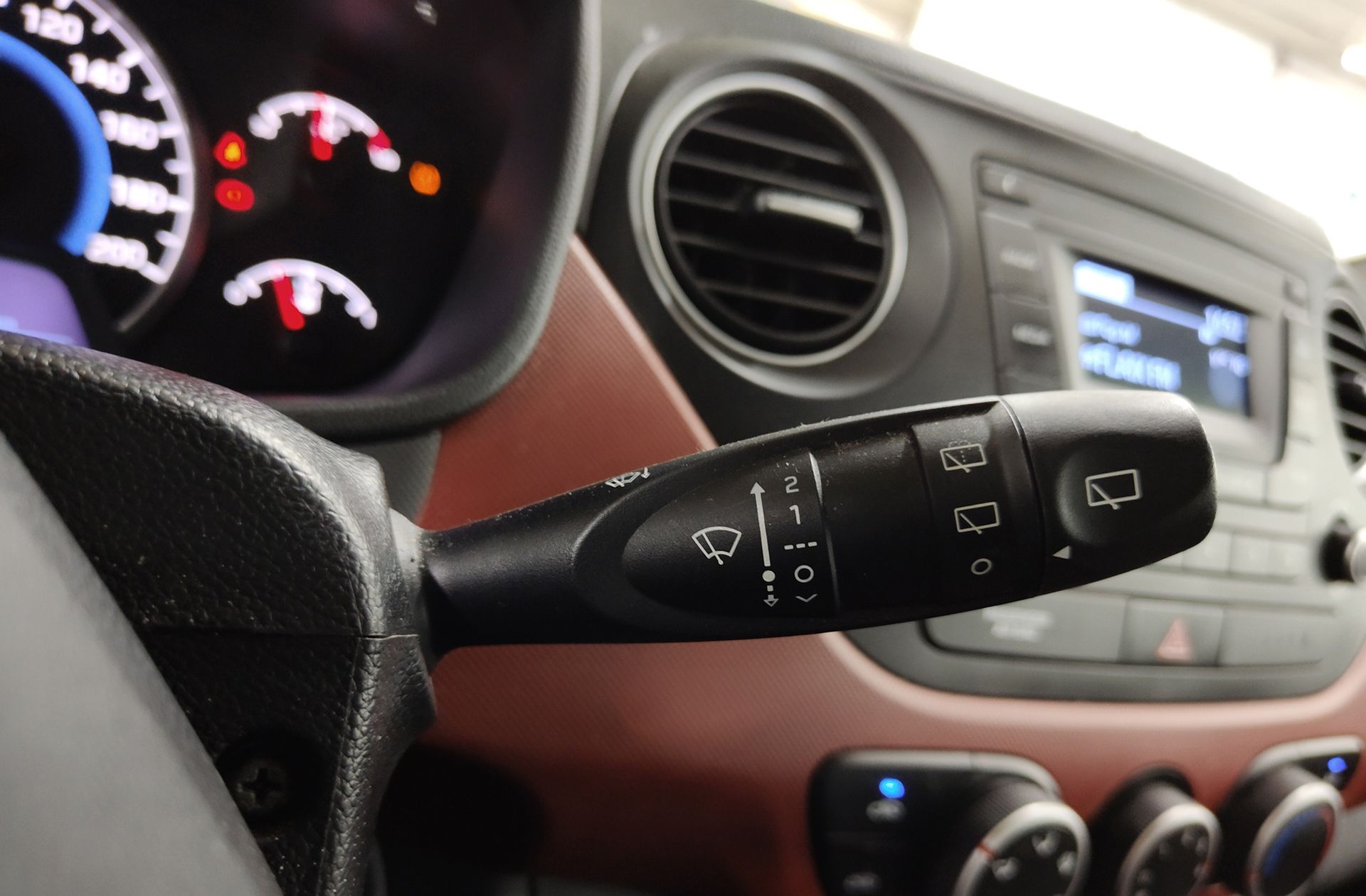 Hyundai i10 1.0 Tecno - foto 22